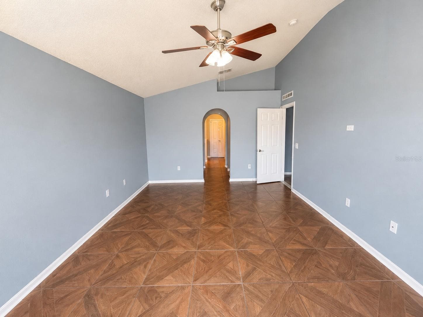 Single Family Residence at 309 ALEGRIANO CT, KISSIMMEE, photo 8 of 16