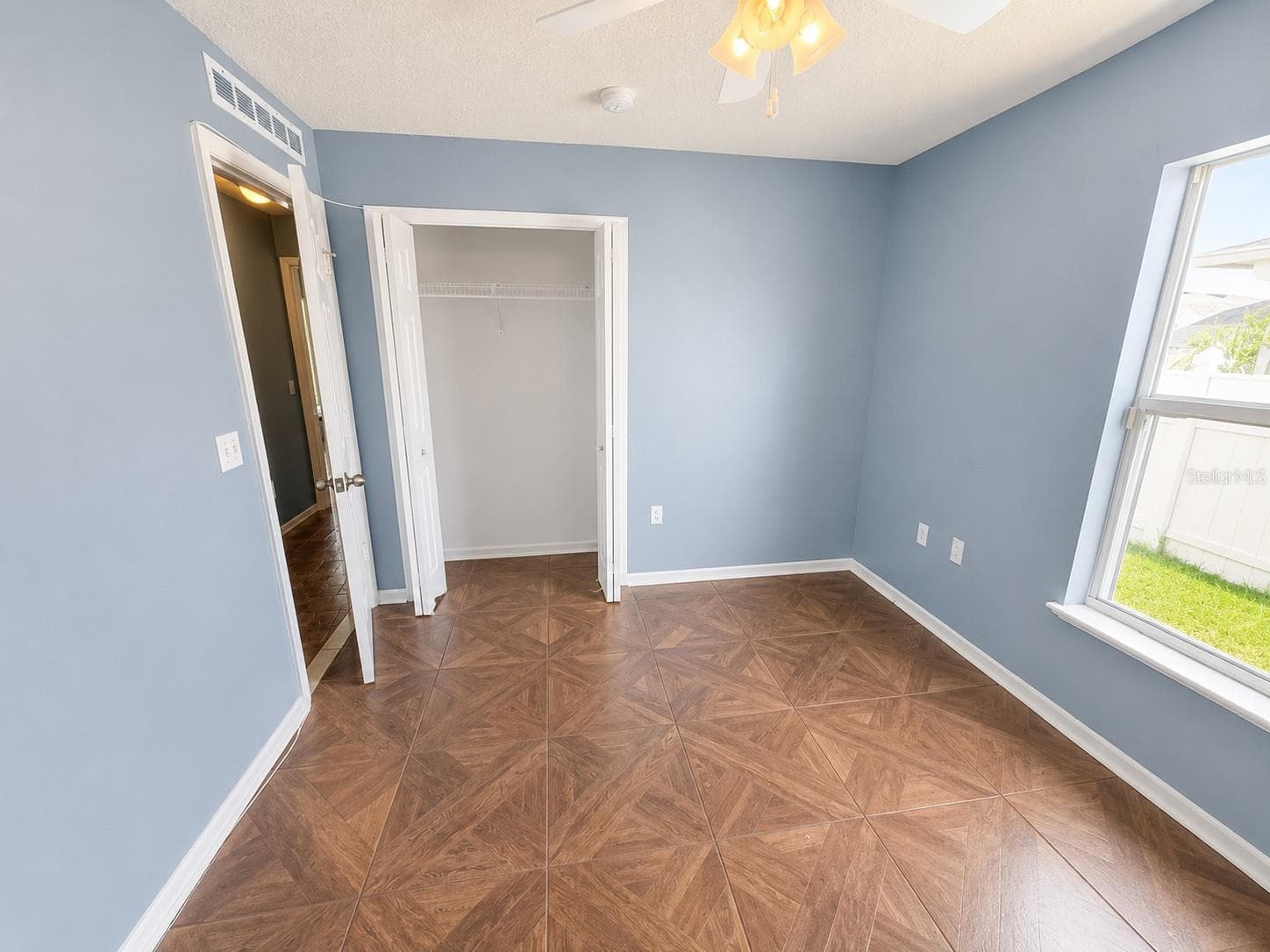 Single Family Residence at 309 ALEGRIANO CT, KISSIMMEE, photo 11 of 16