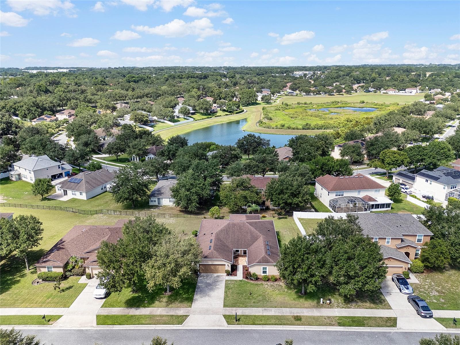 Single Family Residence at 2388 YELLOW GRASS CT, APOPKA, photo 4 of 36