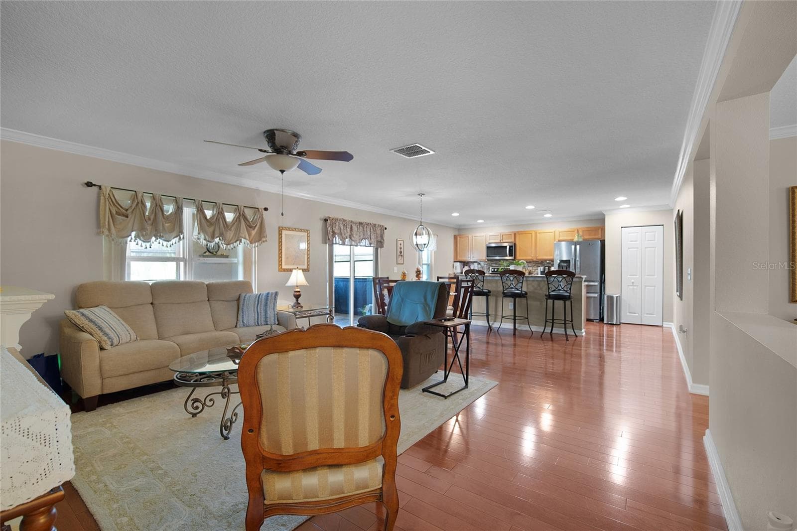 Single Family Residence at 2388 YELLOW GRASS CT, APOPKA, photo 11 of 36