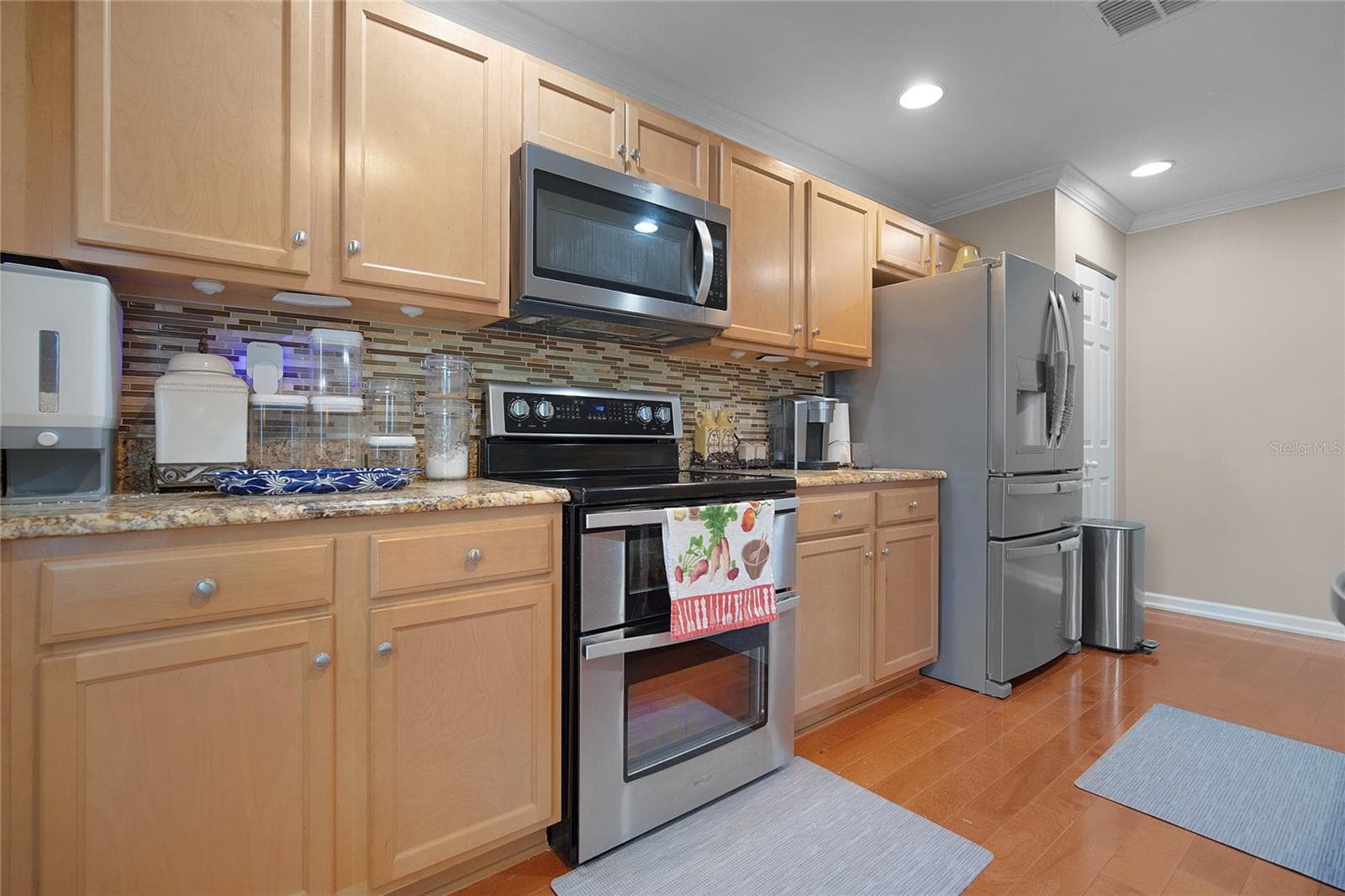 Single Family Residence at 2388 YELLOW GRASS CT, APOPKA, photo 12 of 36