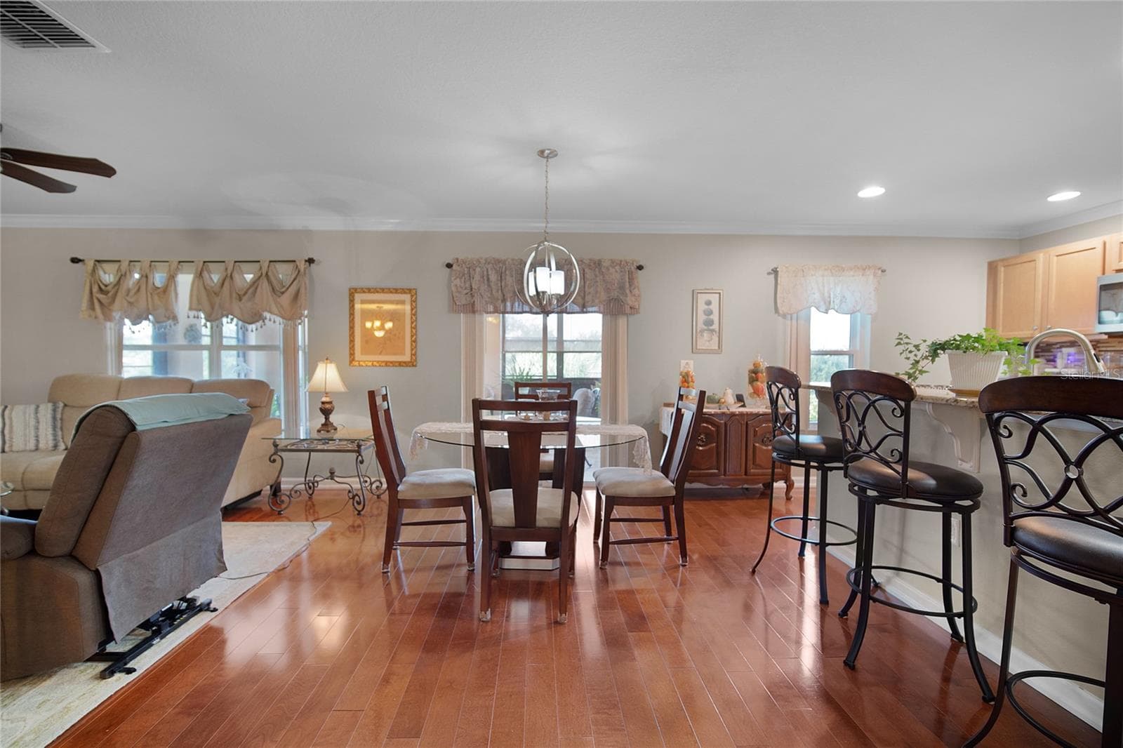 Single Family Residence at 2388 YELLOW GRASS CT, APOPKA, photo 17 of 36