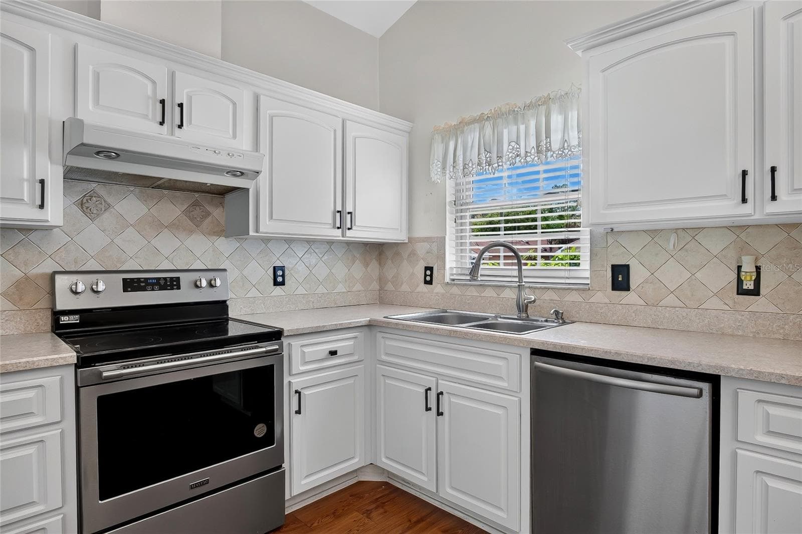 Single Family Residence at 4597 BARNACLE DR, PORT ORANGE, photo 16 of 45
