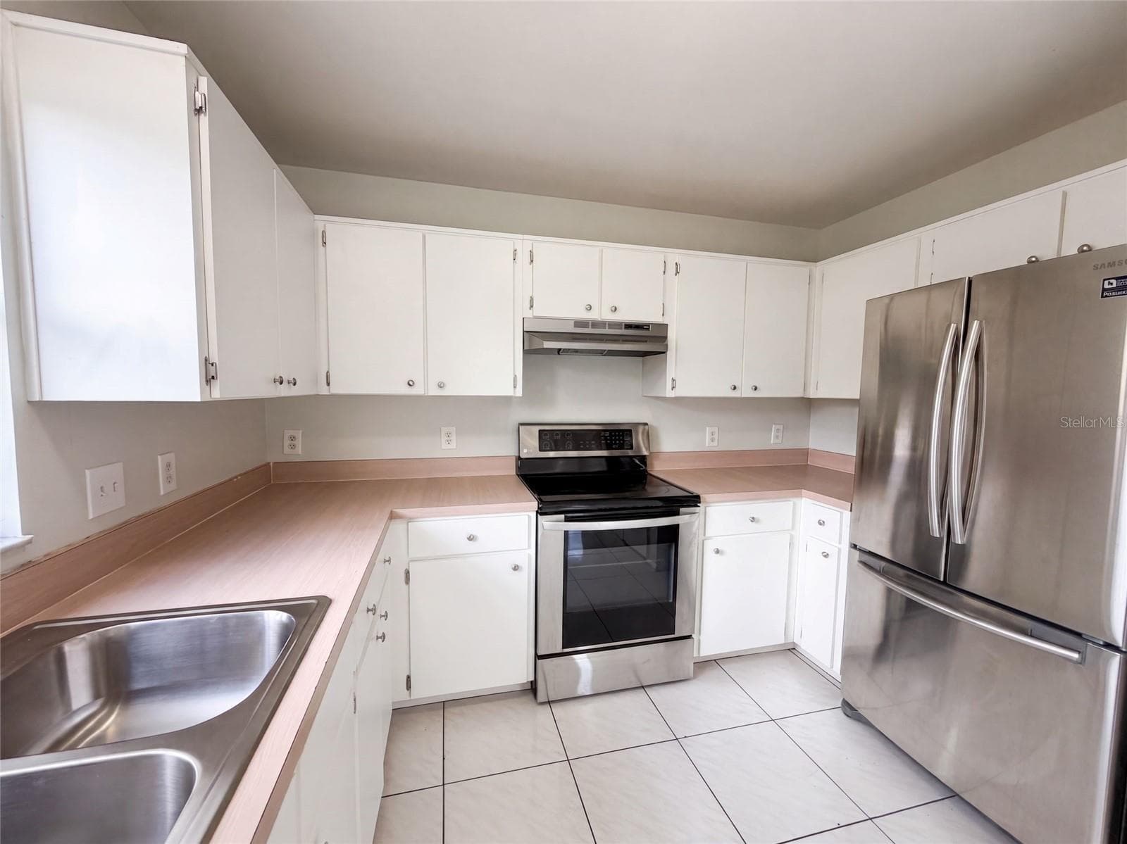 Single Family Residence at 1611 CALLIE CT, APOPKA, photo 7 of 20