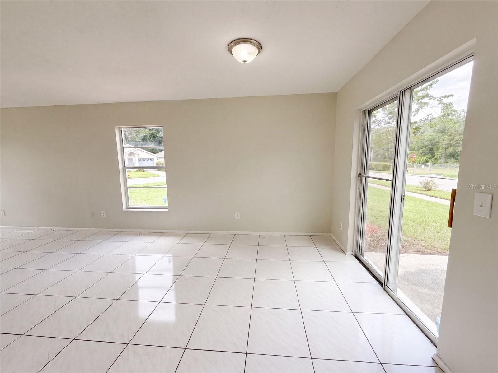 Single Family Residence at 1611 CALLIE CT, APOPKA, photo 9 of 20