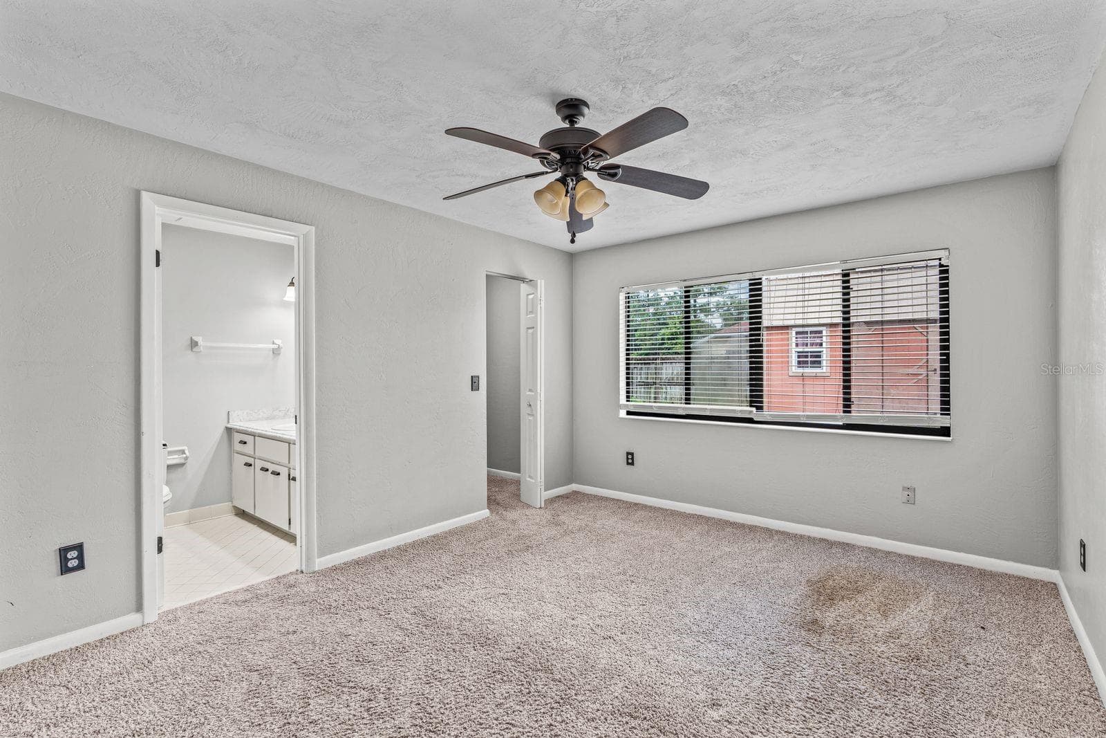 primary bedroom - 54 WHITE HALL DR, PALM COAST