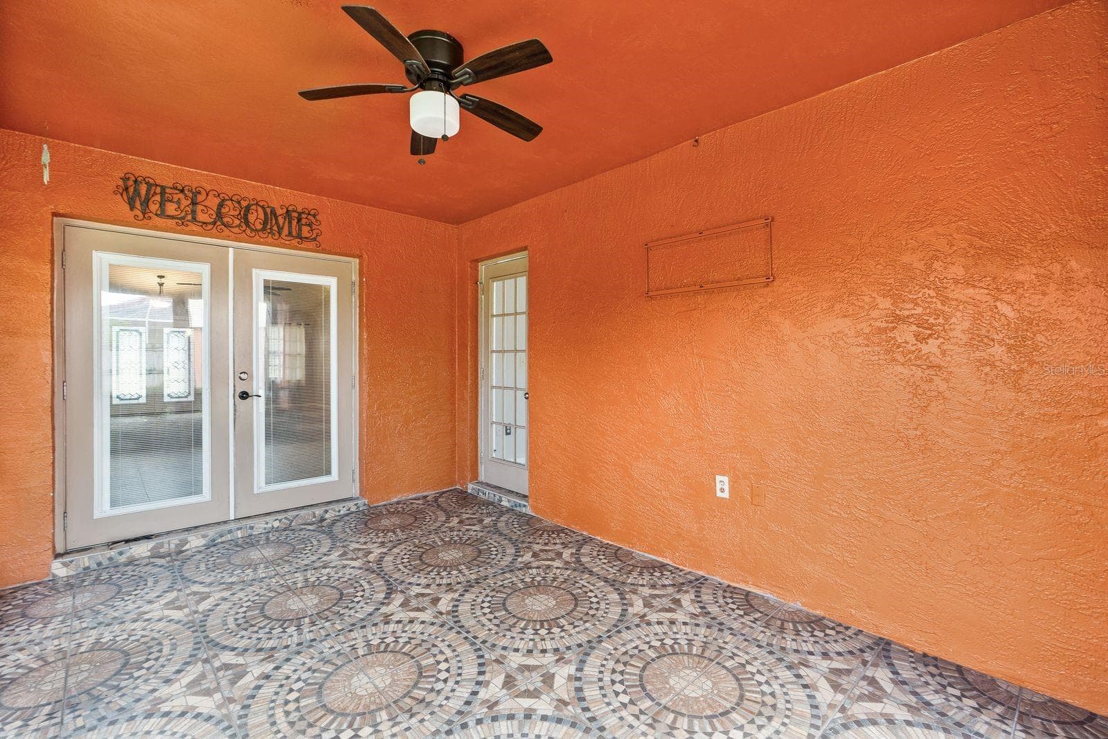 florida room - 54 WHITE HALL DR, PALM COAST