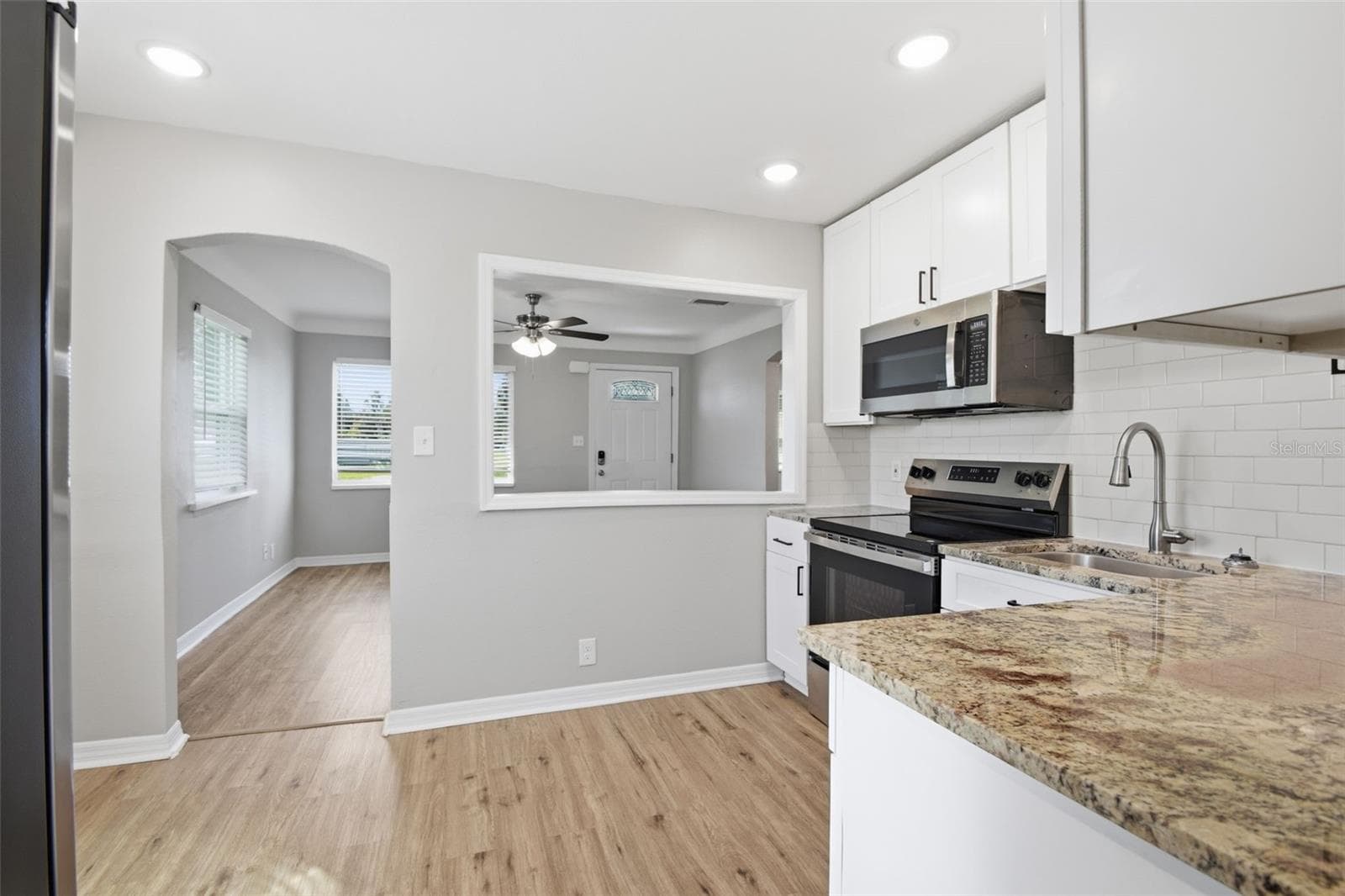 Single Family Residence at 833 61ST AVE NE, ST PETERSBURG, photo 13 of 42
