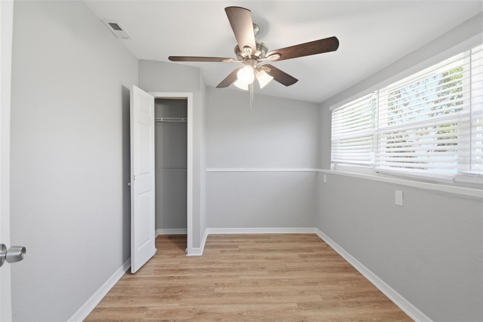 Single Family Residence at 833 61ST AVE NE, ST PETERSBURG, photo 20 of 42