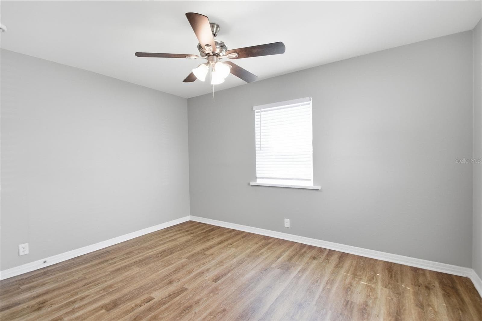 Single Family Residence at 833 61ST AVE NE, ST PETERSBURG, photo 27 of 42