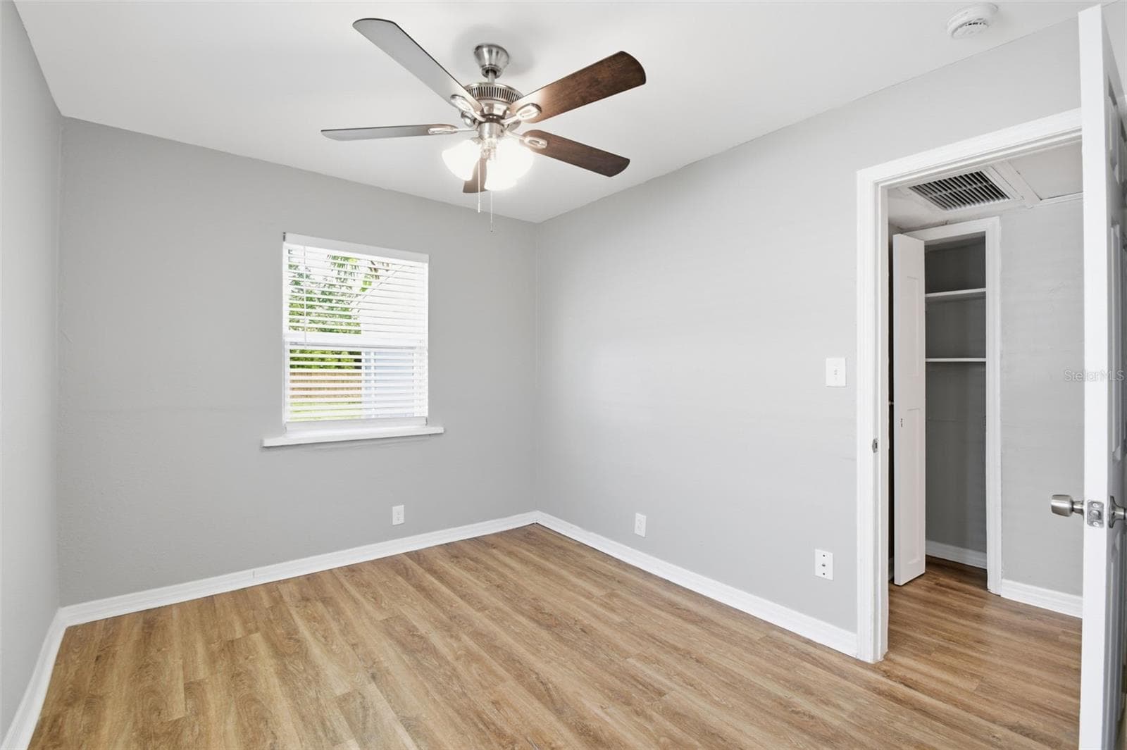 Single Family Residence at 833 61ST AVE NE, ST PETERSBURG, photo 29 of 42