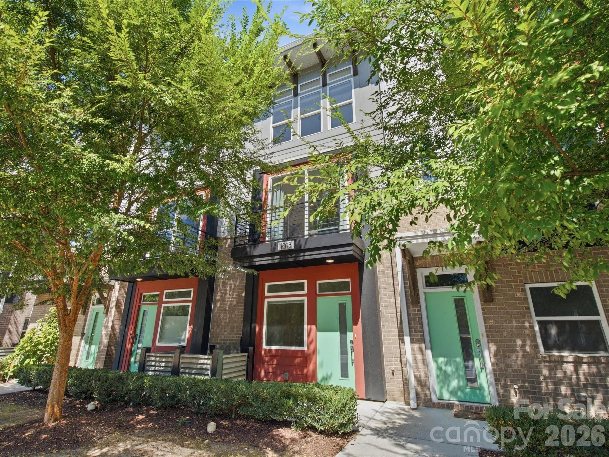 1013 E 36th Street
