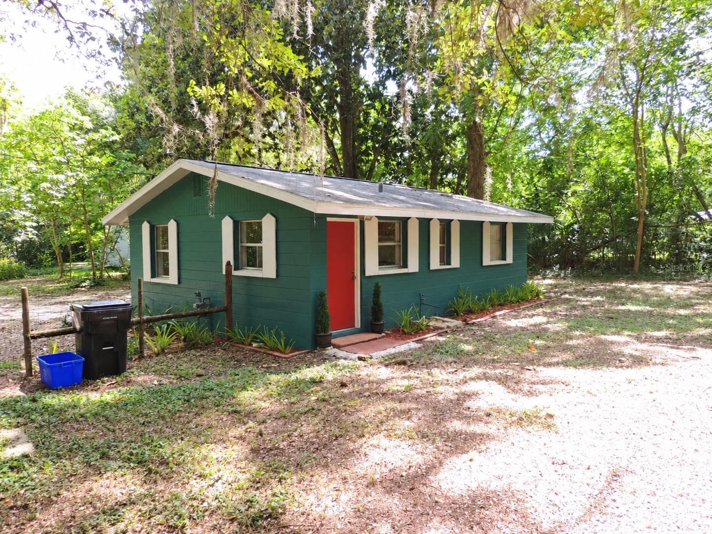Back of Home - 1146 NE 2ND PL, WILLISTON