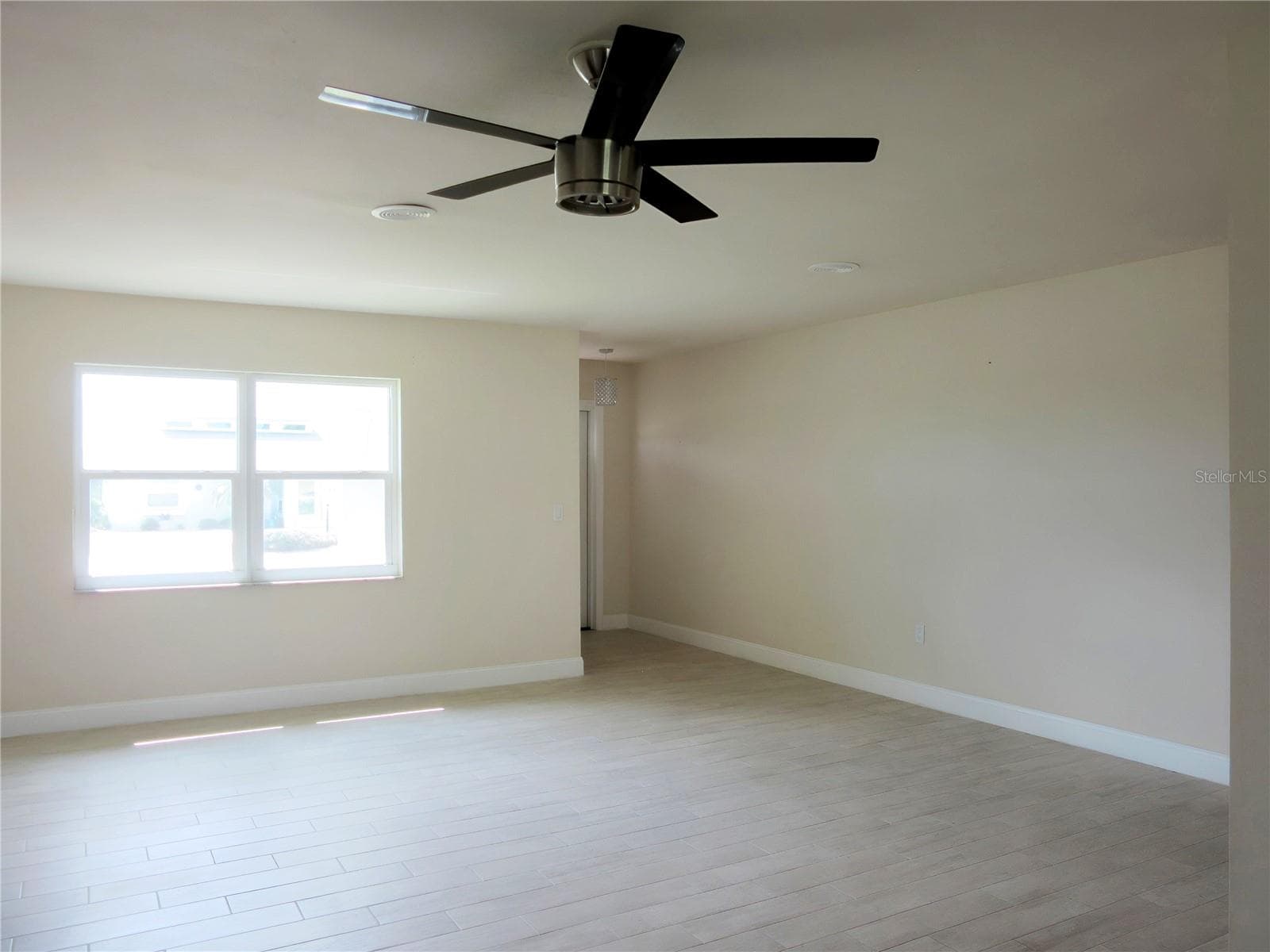 Single Family Residence at 66 OAKLAND HILLS CT, ROTONDA WEST, photo 9 of 29