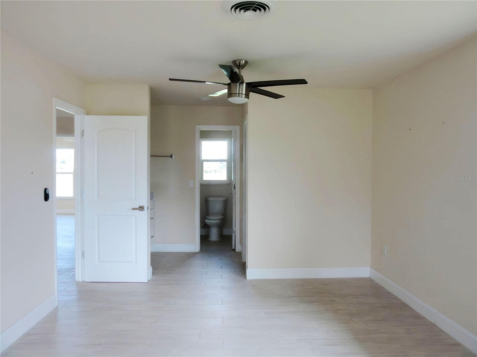 Single Family Residence at 66 OAKLAND HILLS CT, ROTONDA WEST, photo 26 of 29