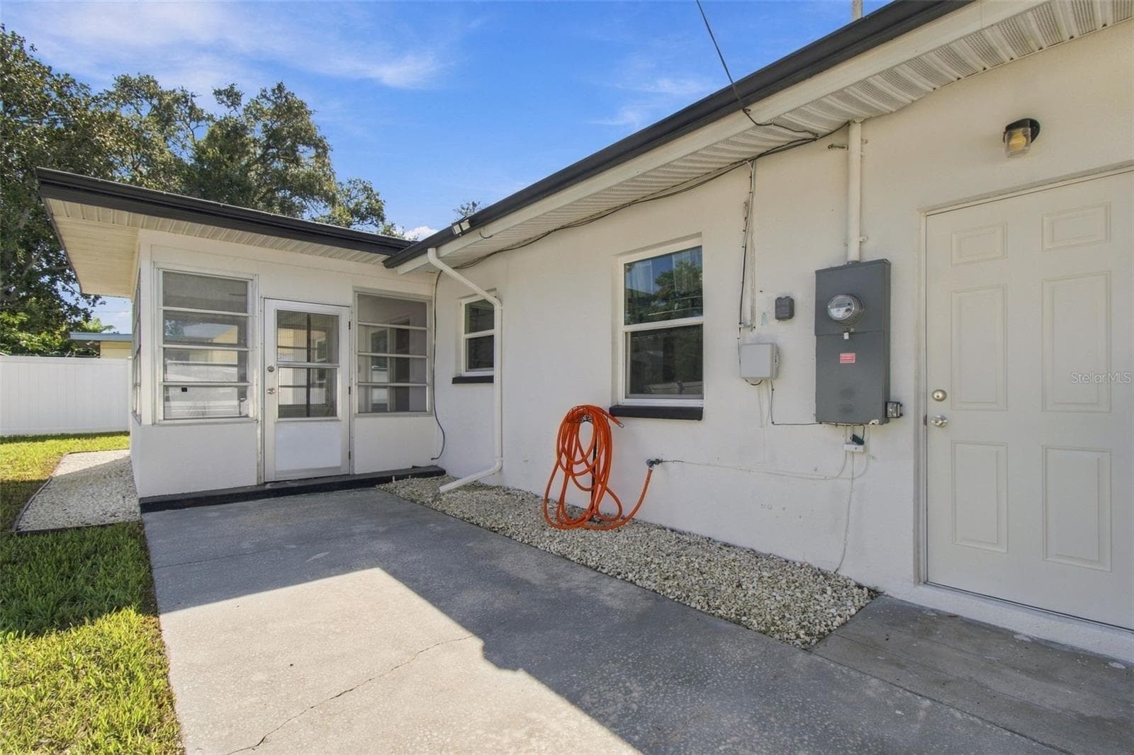 Single Family Residence at 936 LYNDHURST ST, DUNEDIN, photo 52 of 72