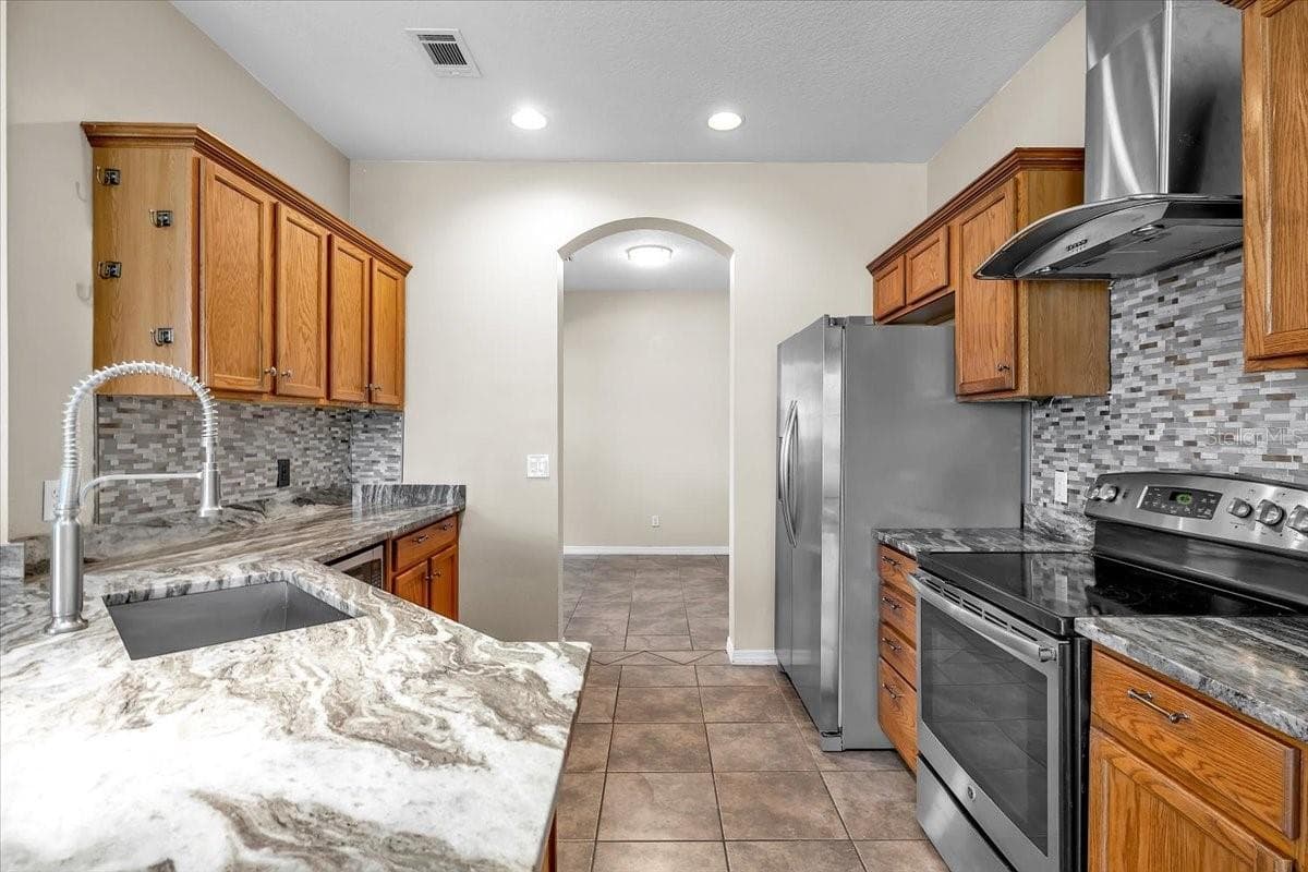 Townhouse at 2332 ROSEWOOD LN, NORTH PORT, photo 9 of 36