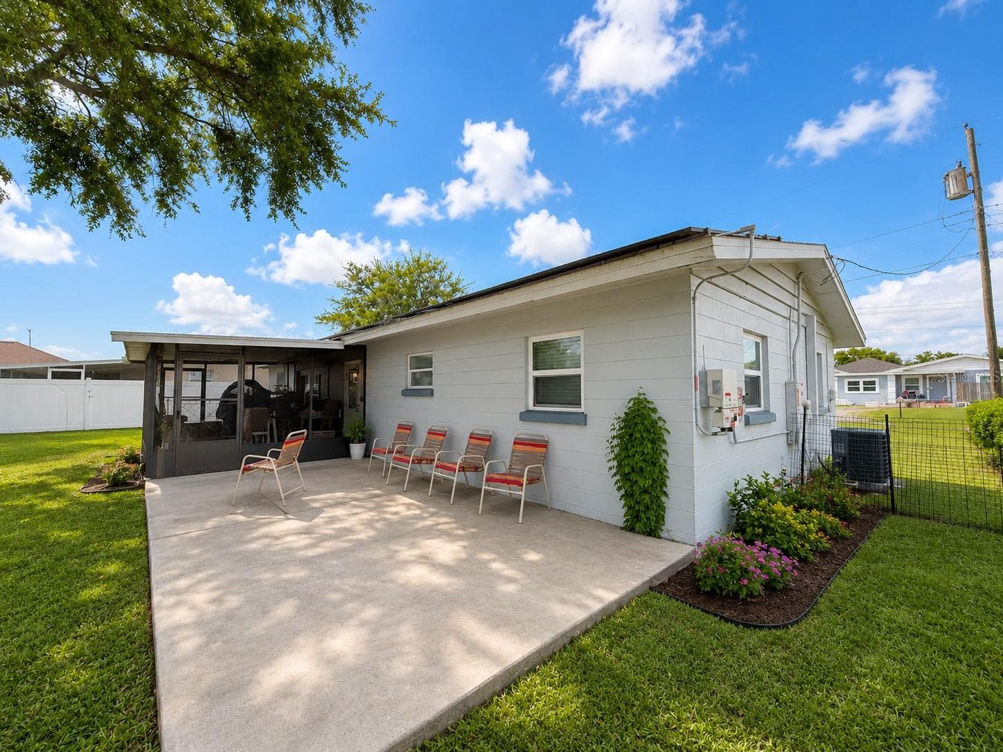 Single Family Residence at 105 MARGARET ST, AUBURNDALE, photo 19 of 23