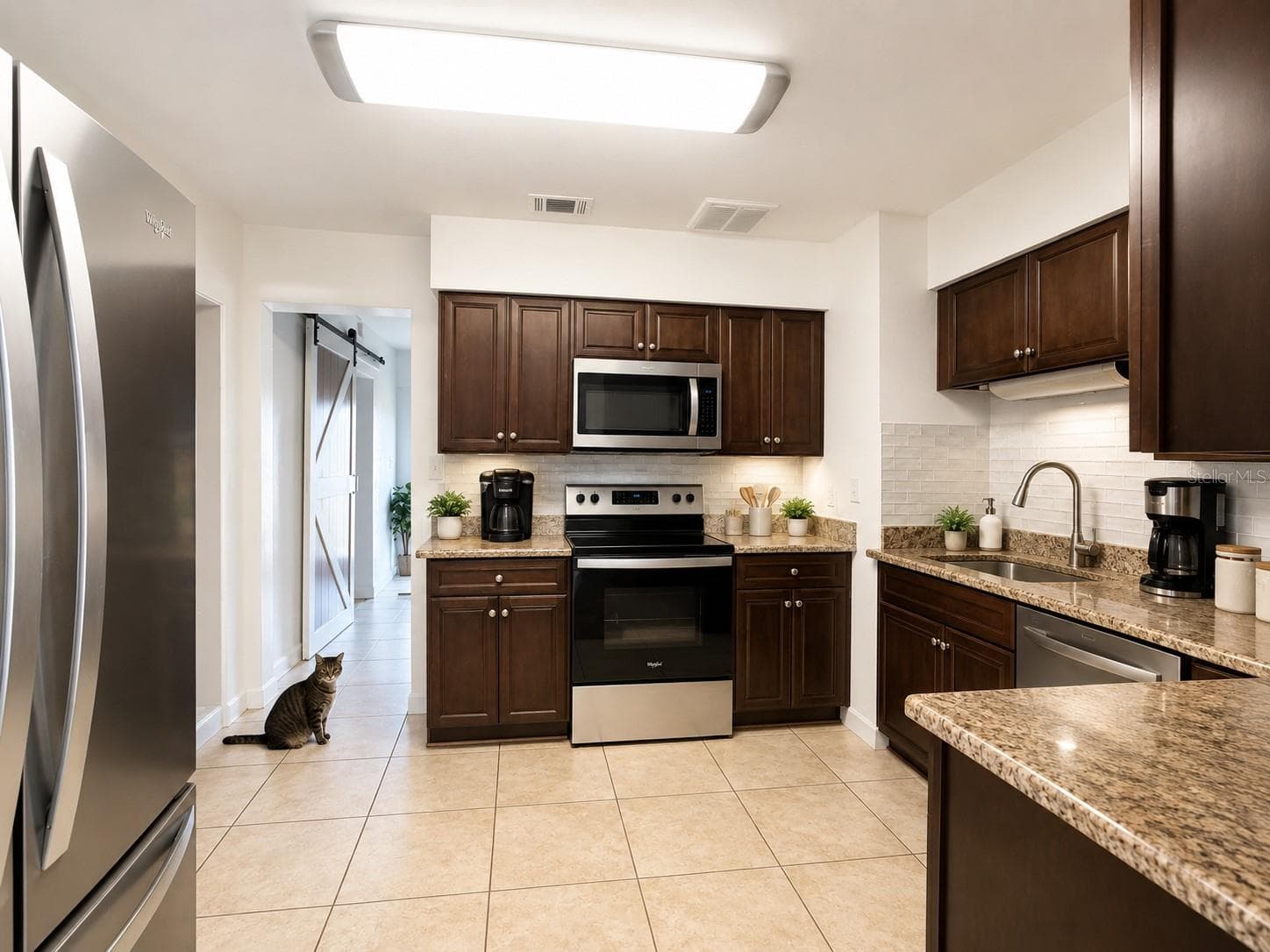 Single Family Residence at 105 MARGARET ST, AUBURNDALE, photo 3 of 23