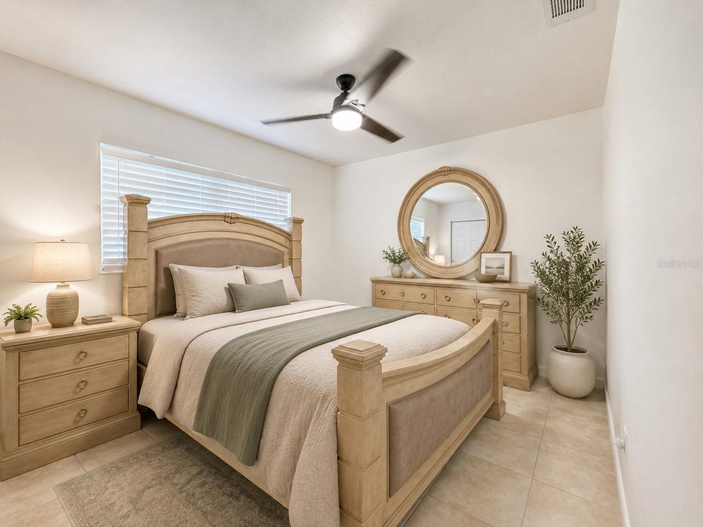 Single Family Residence at 105 MARGARET ST, AUBURNDALE, photo 12 of 23