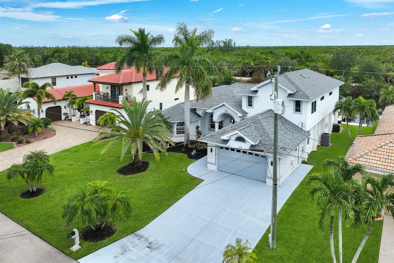Single Family Residence at 2309 SE 20TH PL, CAPE CORAL, photo 2 of 61
