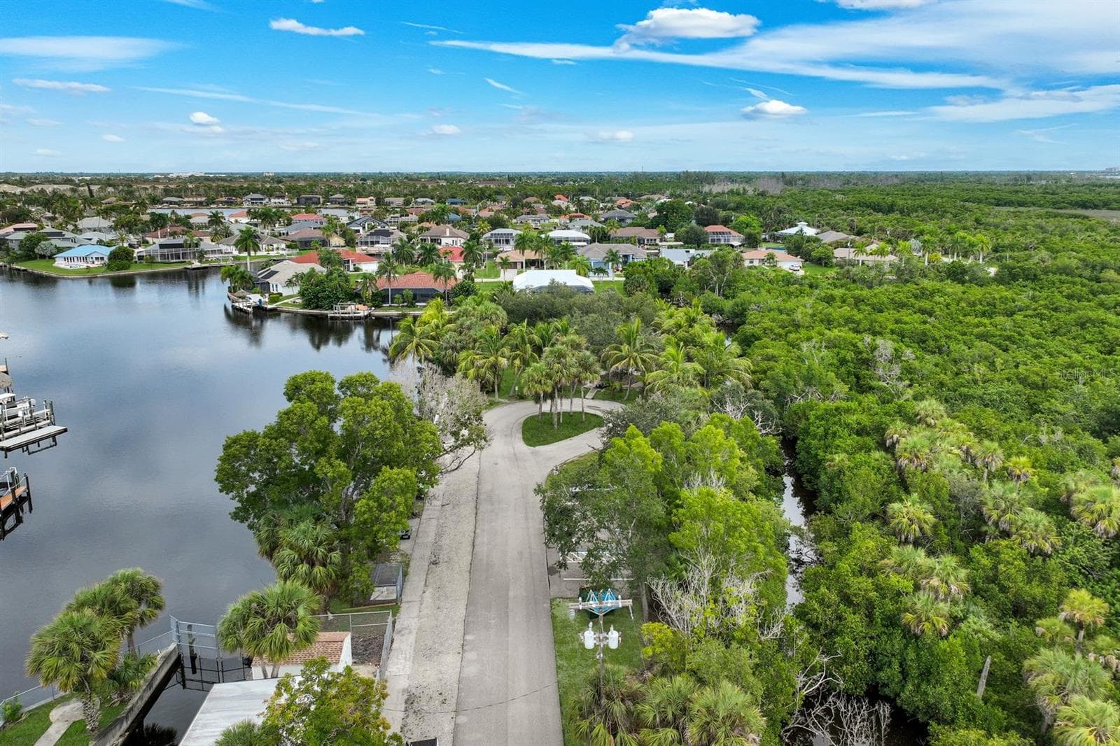 Single Family Residence at 2309 SE 20TH PL, CAPE CORAL, photo 55 of 61