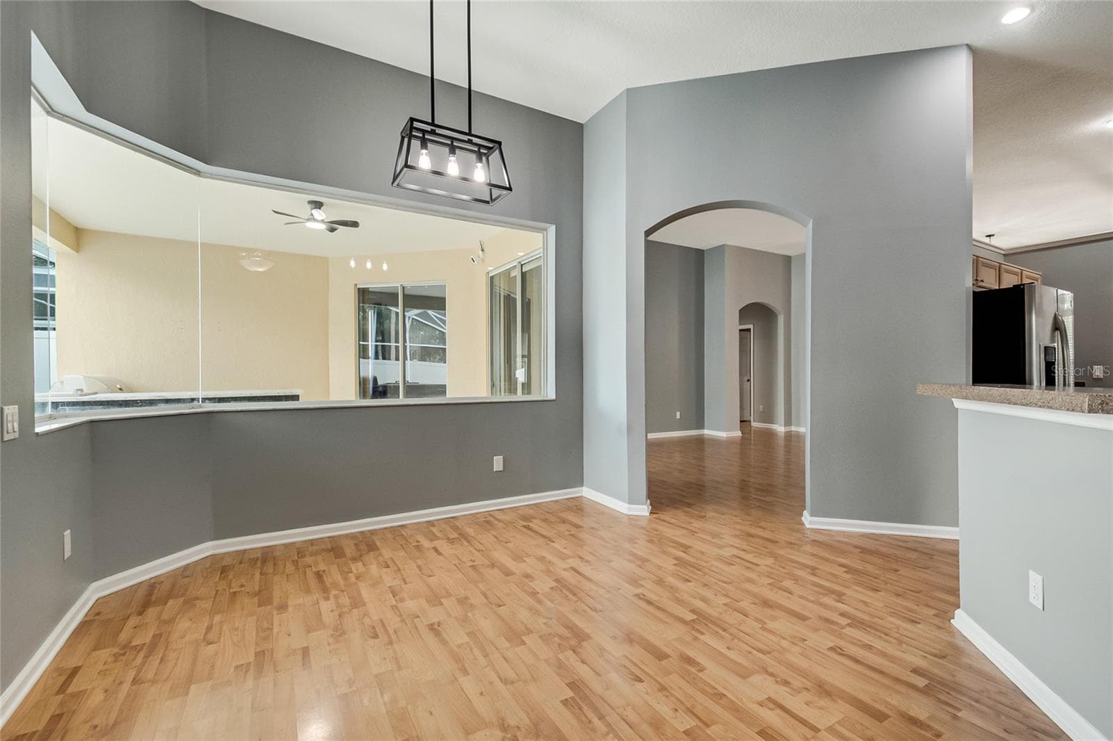 Dining Seating with Grand Window - 116 OAK GROVE CIR, LAKE MARY