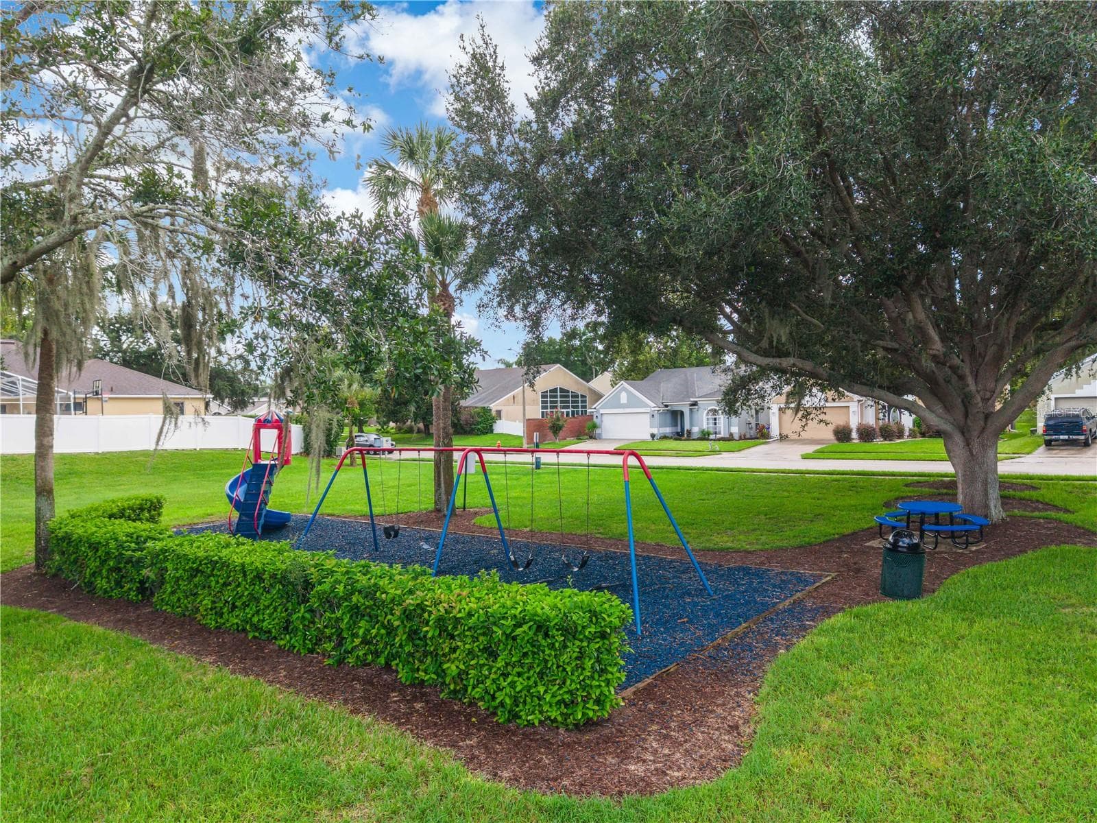 Playground - 116 OAK GROVE CIR, LAKE MARY