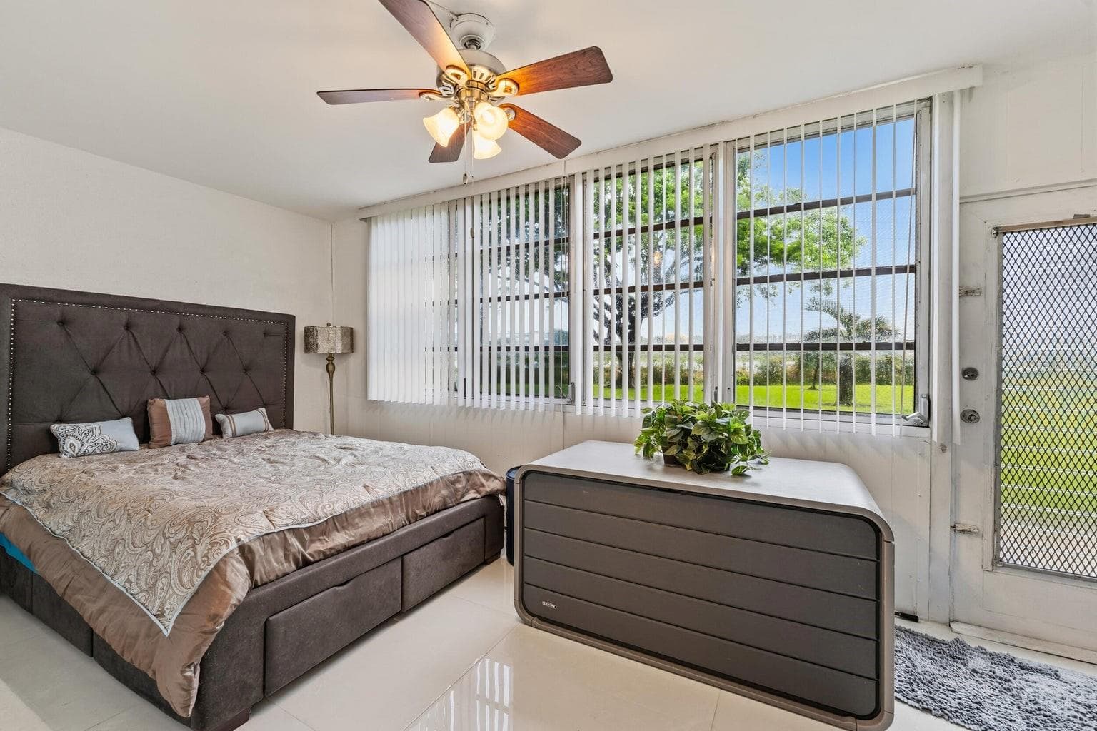 Condominium at 126 SOUTHAMPTON B #126, WEST PALM BEACH, photo 18 of 22
