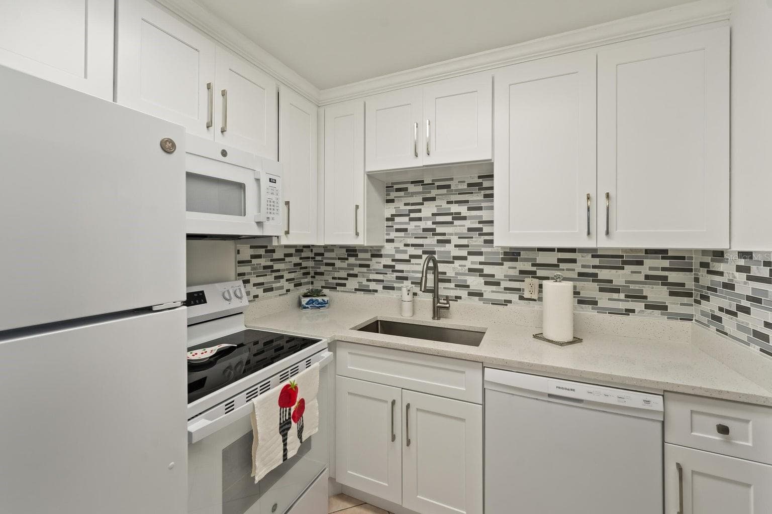 Condominium at 126 SOUTHAMPTON B #126, WEST PALM BEACH, photo 20 of 22
