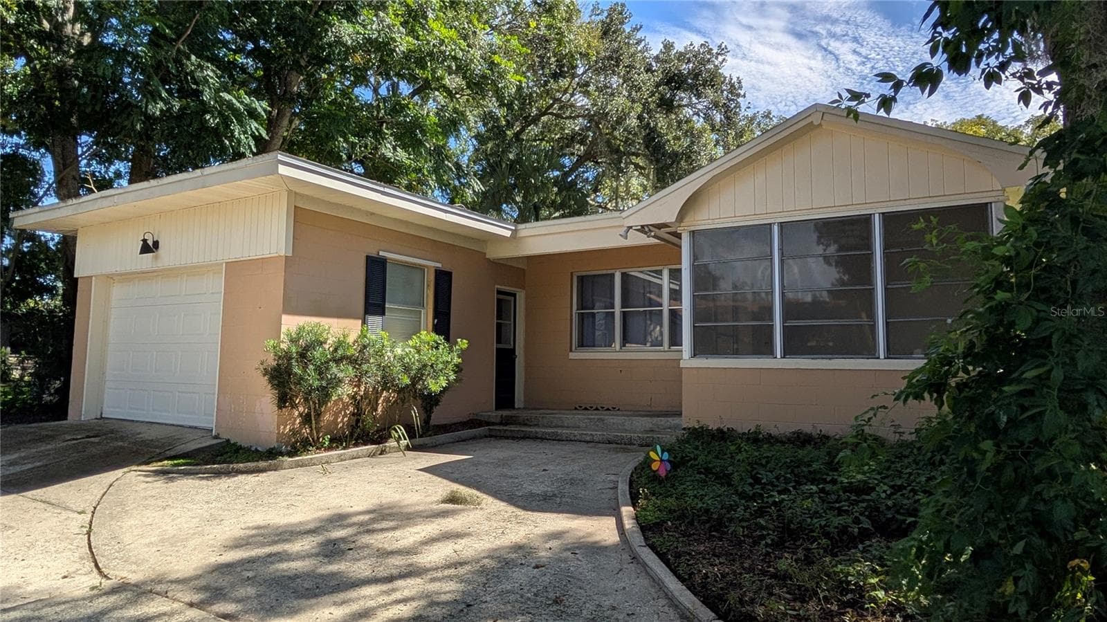 Single Family Residence at 2469 BROADVUE AVE, EUSTIS, photo 4 of 17