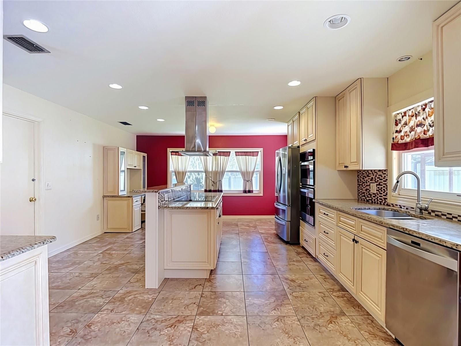 Single Family Residence at 12261 S ELM PT, FLORAL CITY, photo 14 of 62