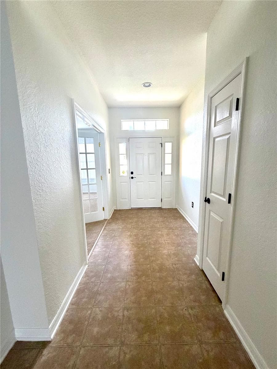 Single Family Residence at 520 HIGHLAND MEADOWS AVE, DAVENPORT, photo 7 of 37