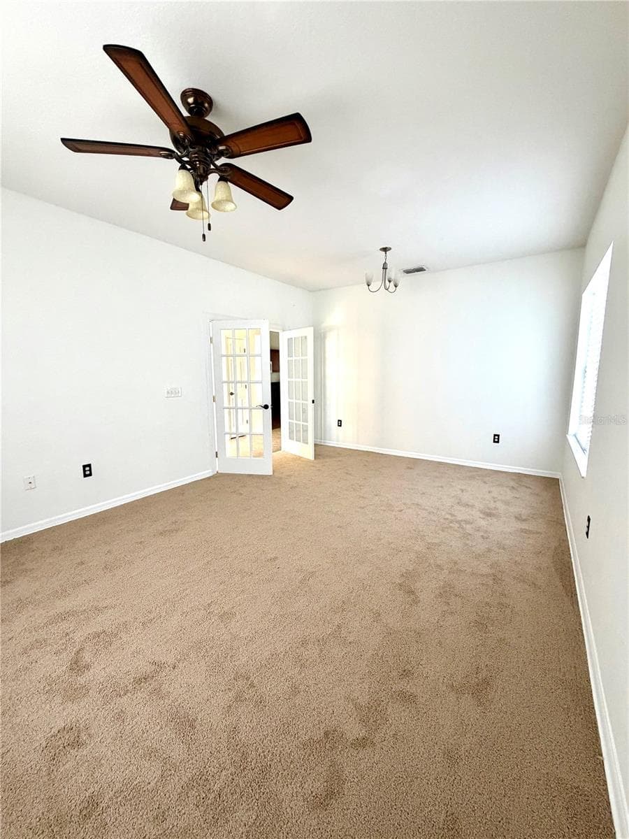 Single Family Residence at 520 HIGHLAND MEADOWS AVE, DAVENPORT, photo 9 of 37