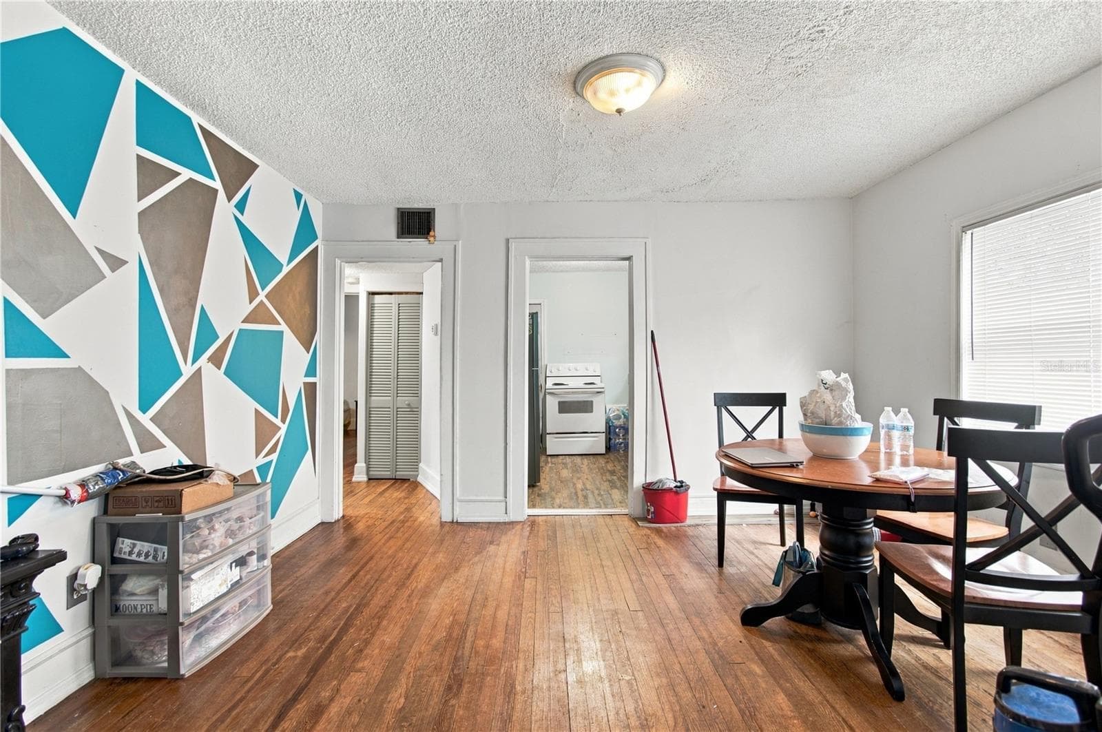 Duplex at 2501 57TH PL N, ST PETERSBURG, photo 16 of 44