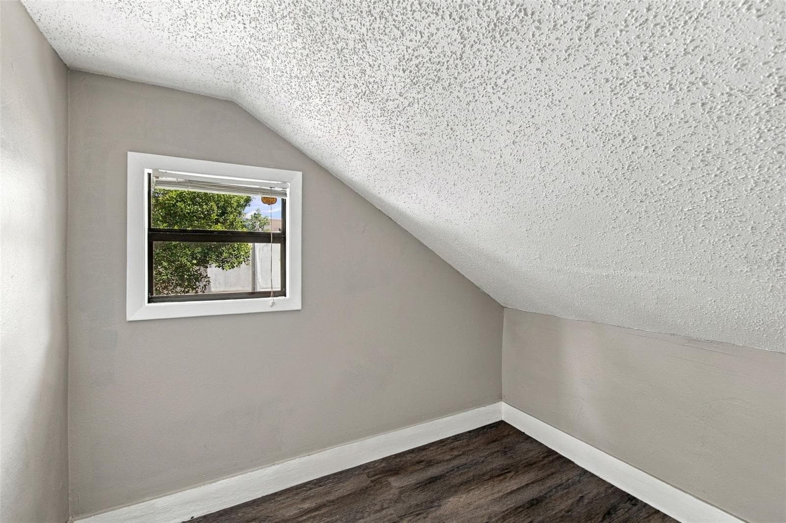 Small extra room Unit B/possible child's BR - 2501 57TH PL N, ST PETERSBURG