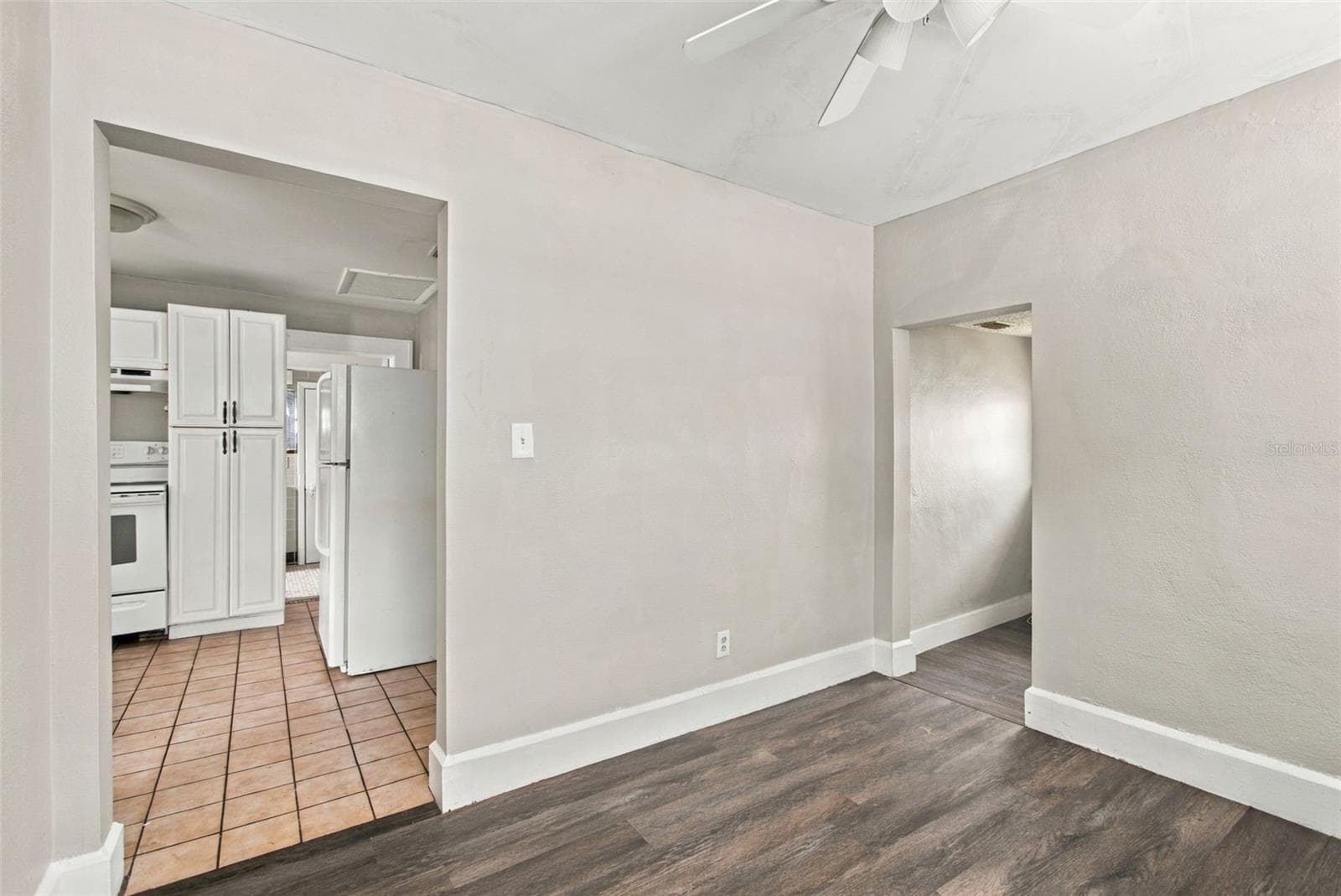 Duplex at 2501 57TH PL N, ST PETERSBURG, photo 36 of 44