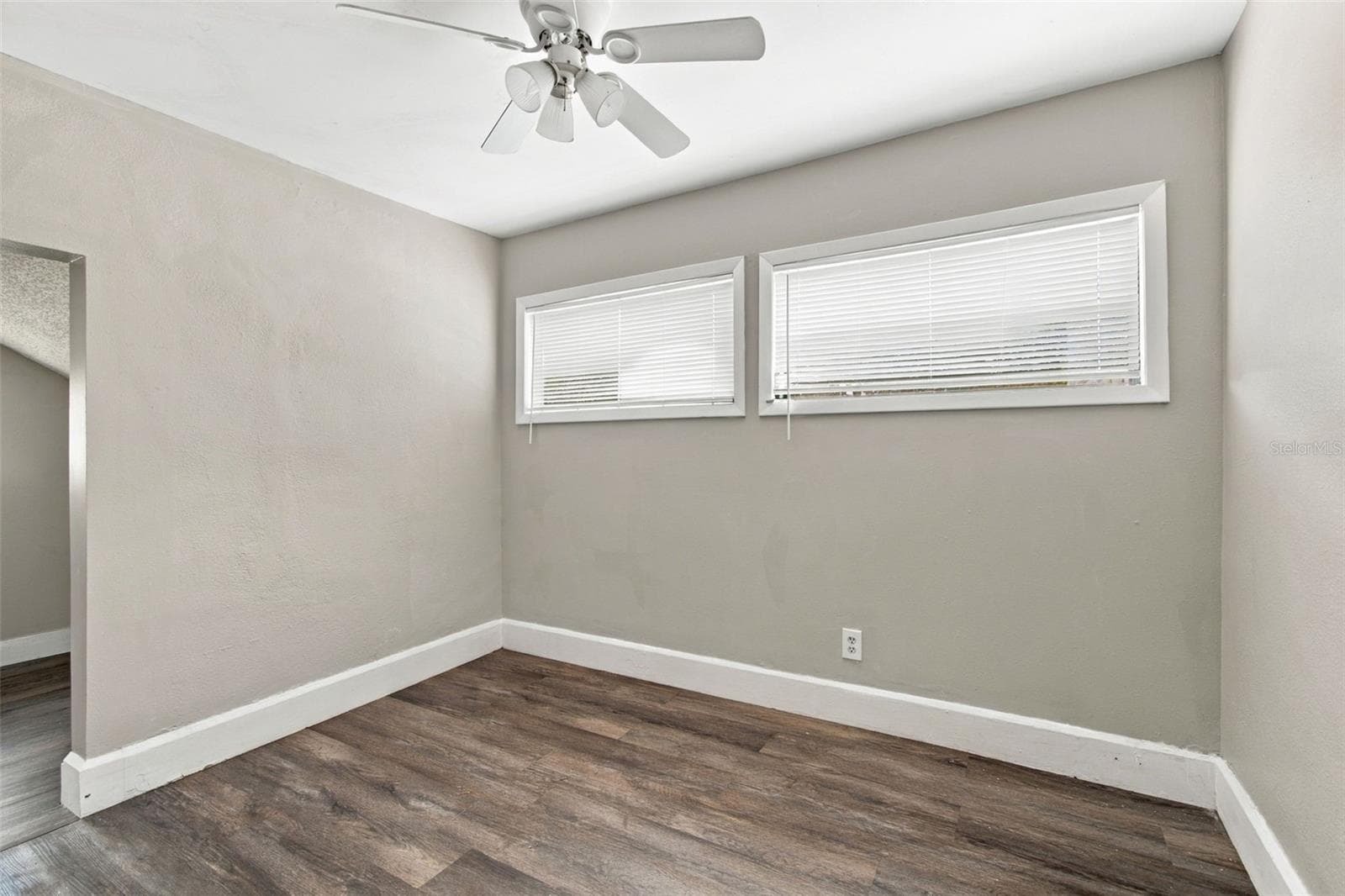 Duplex at 2501 57TH PL N, ST PETERSBURG, photo 37 of 44