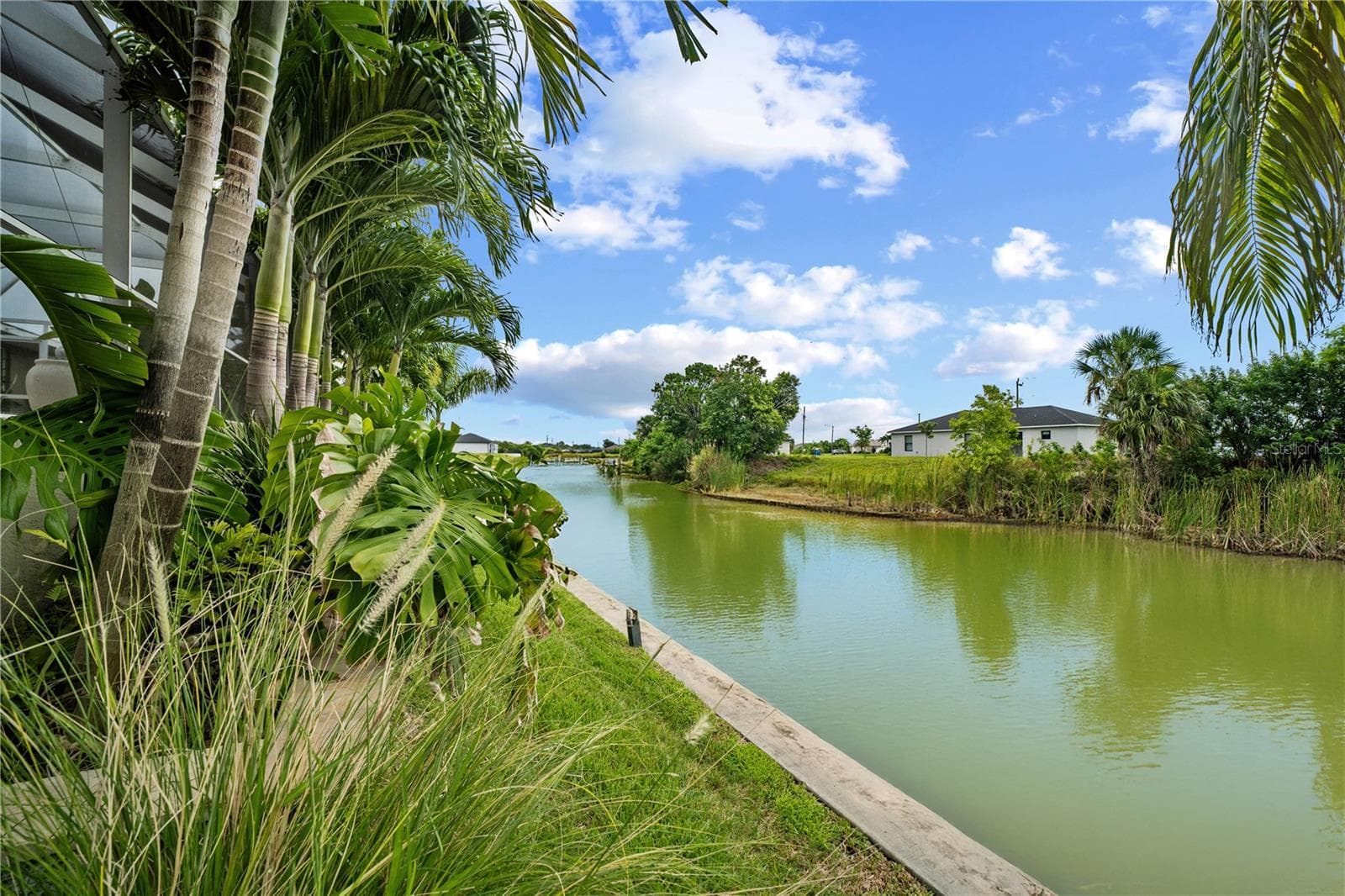 Single Family Residence at 441 NE 5TH AVE, CAPE CORAL, photo 5 of 37