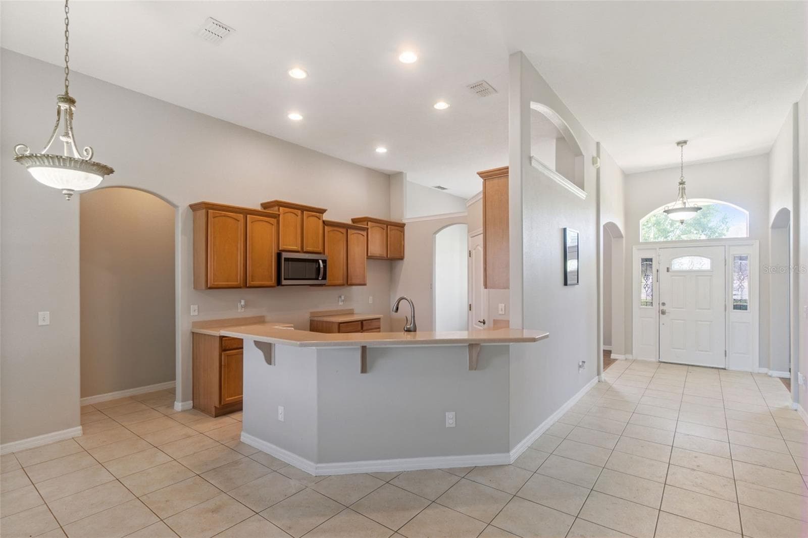 Single Family Residence at 2600 HOLLOW LN, LEESBURG, photo 10 of 33