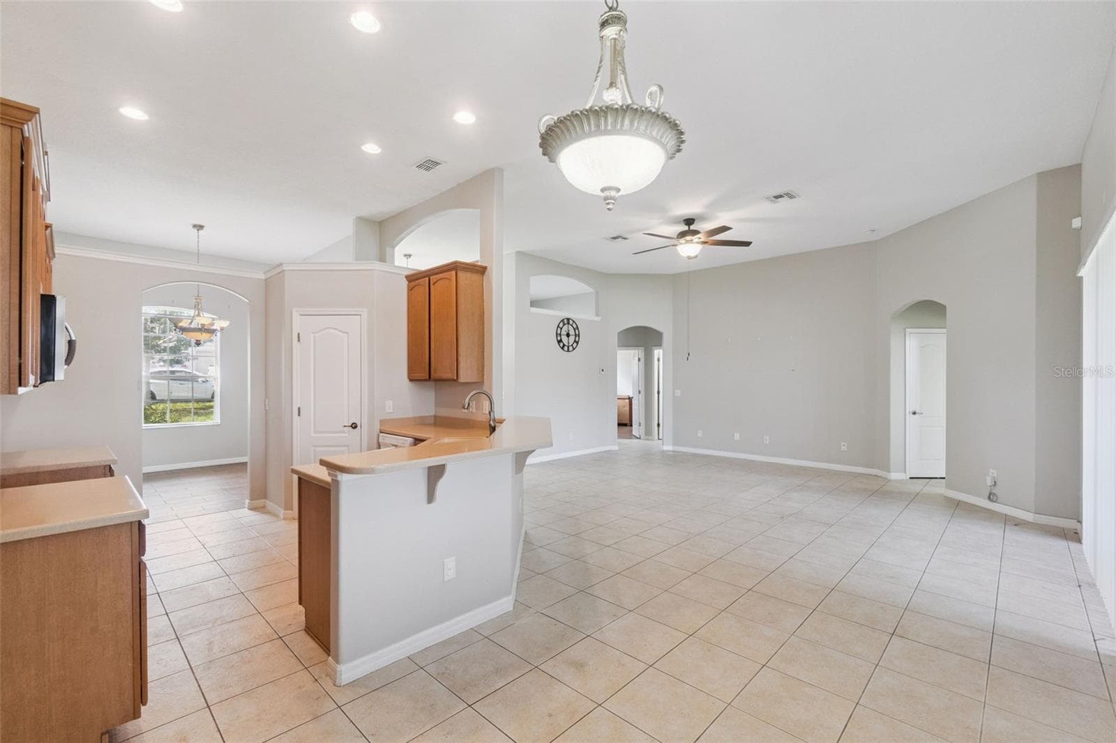 Single Family Residence at 2600 HOLLOW LN, LEESBURG, photo 11 of 33