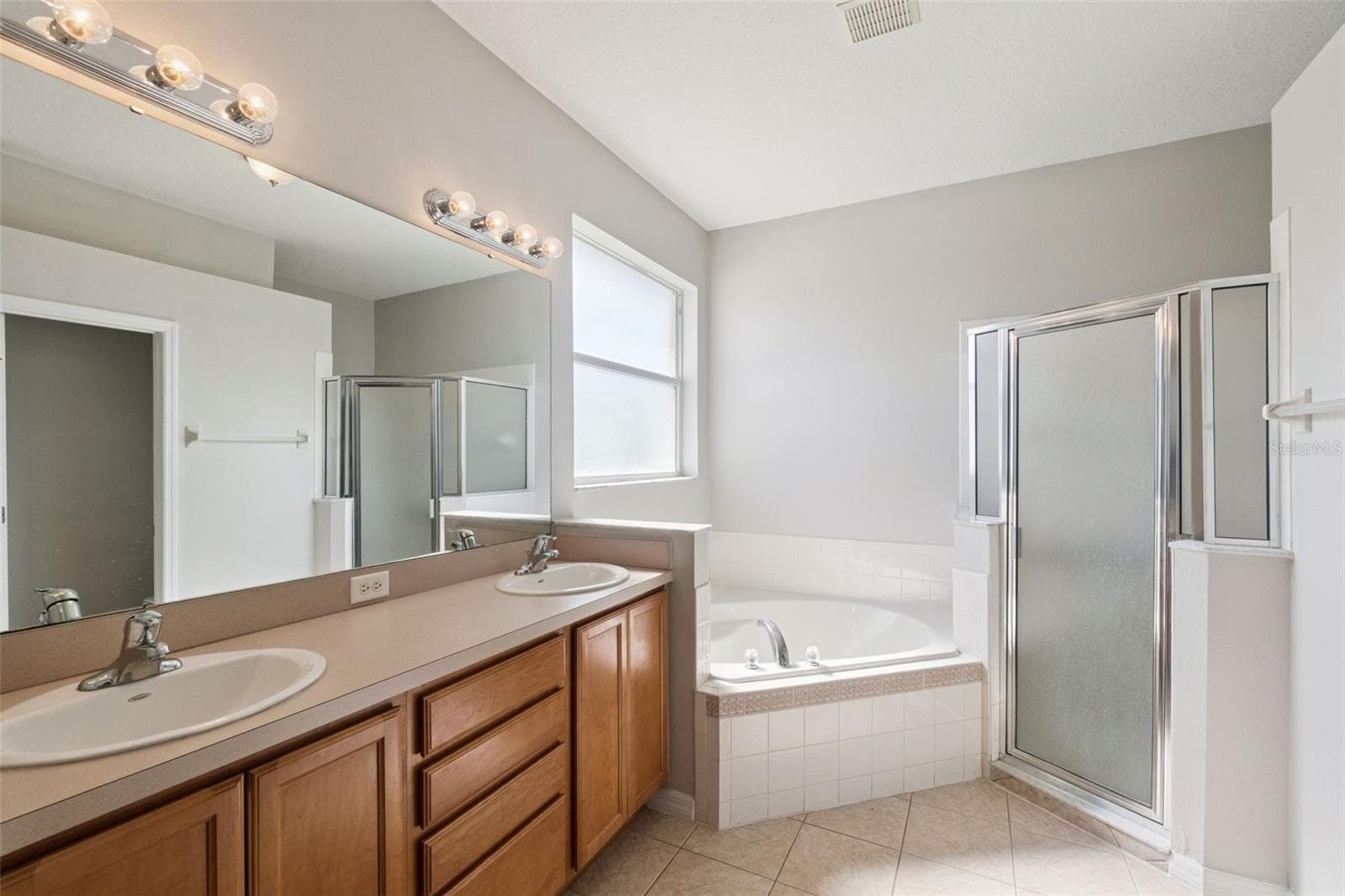 Single Family Residence at 2600 HOLLOW LN, LEESBURG, photo 23 of 33