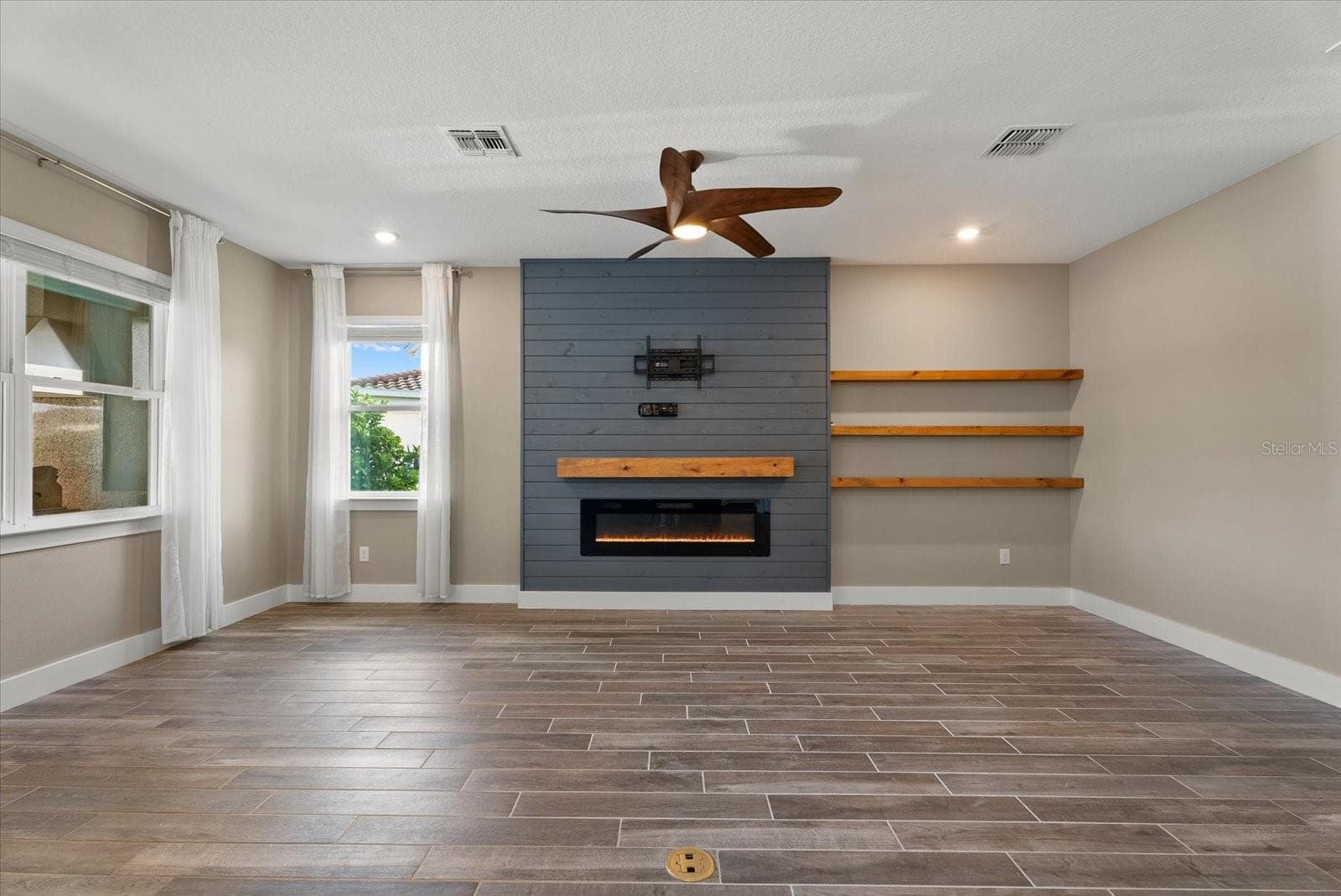 Living room - 3536 BIG SKY WAY, BRADENTON