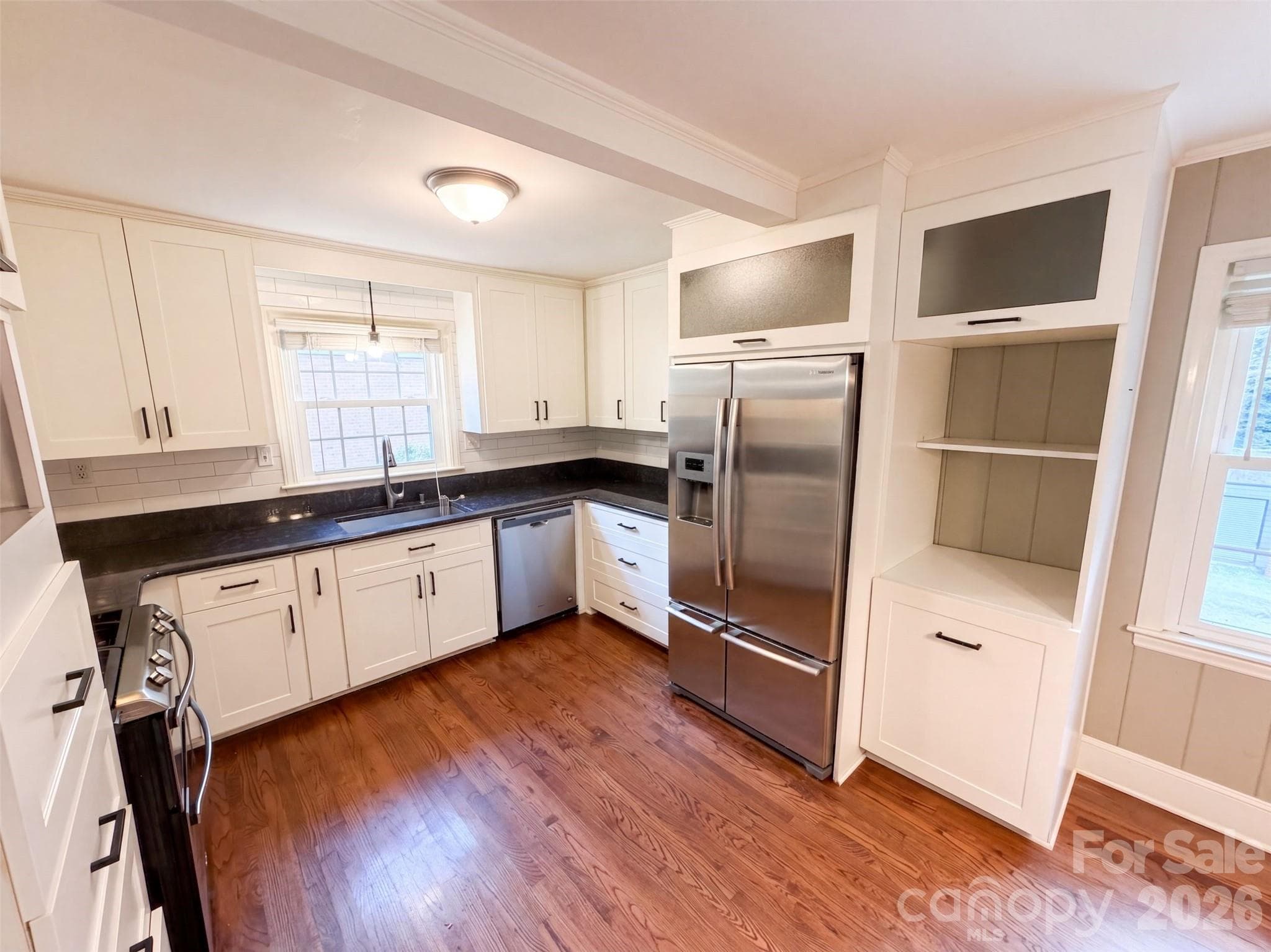 Single Family Residence at 1527 Burnley Road, Charlotte, photo 2 of 28