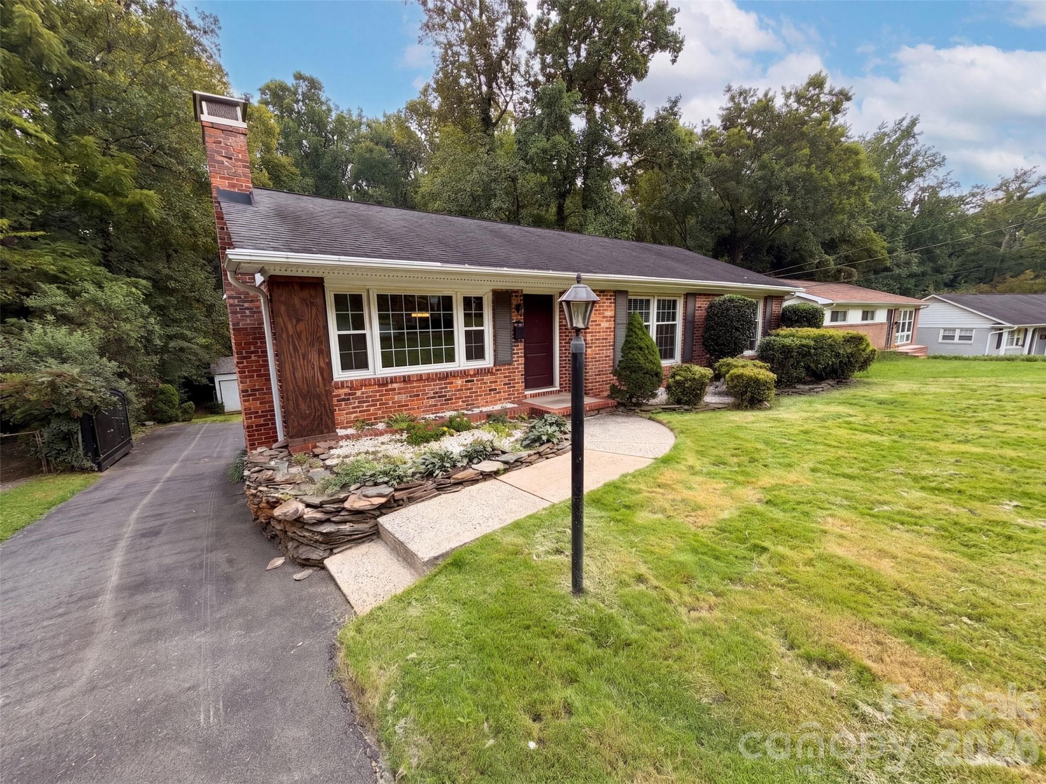 Single Family Residence at 1527 Burnley Road, Charlotte, photo 22 of 28