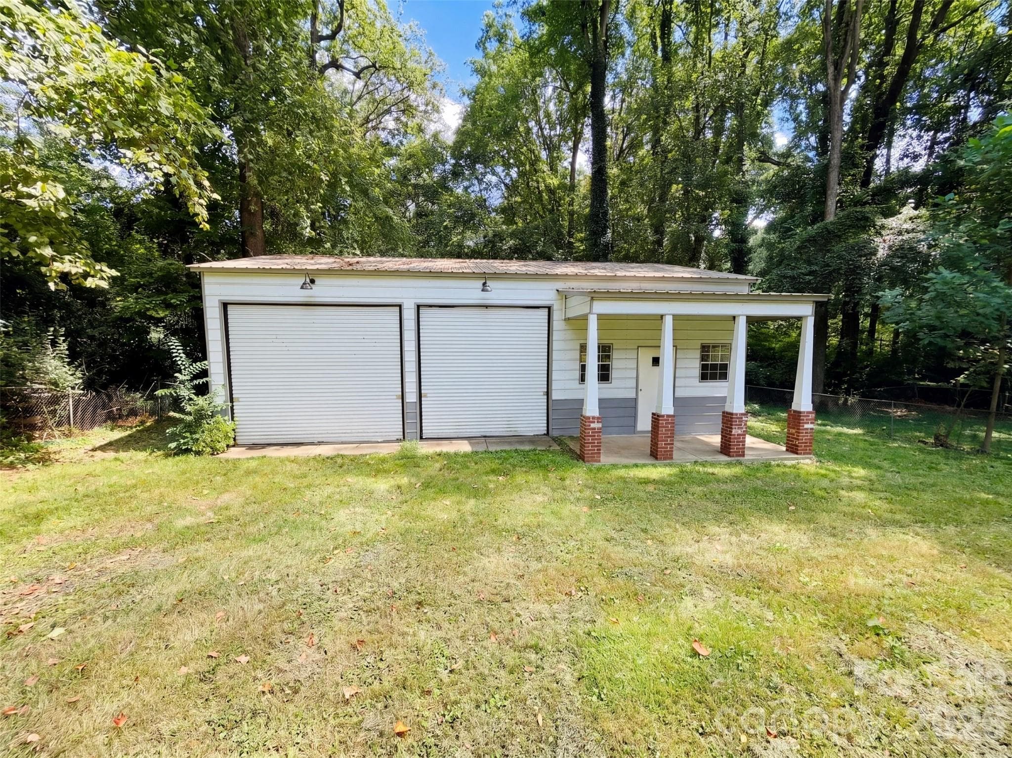 Single Family Residence at 1527 Burnley Road, Charlotte, photo 23 of 28