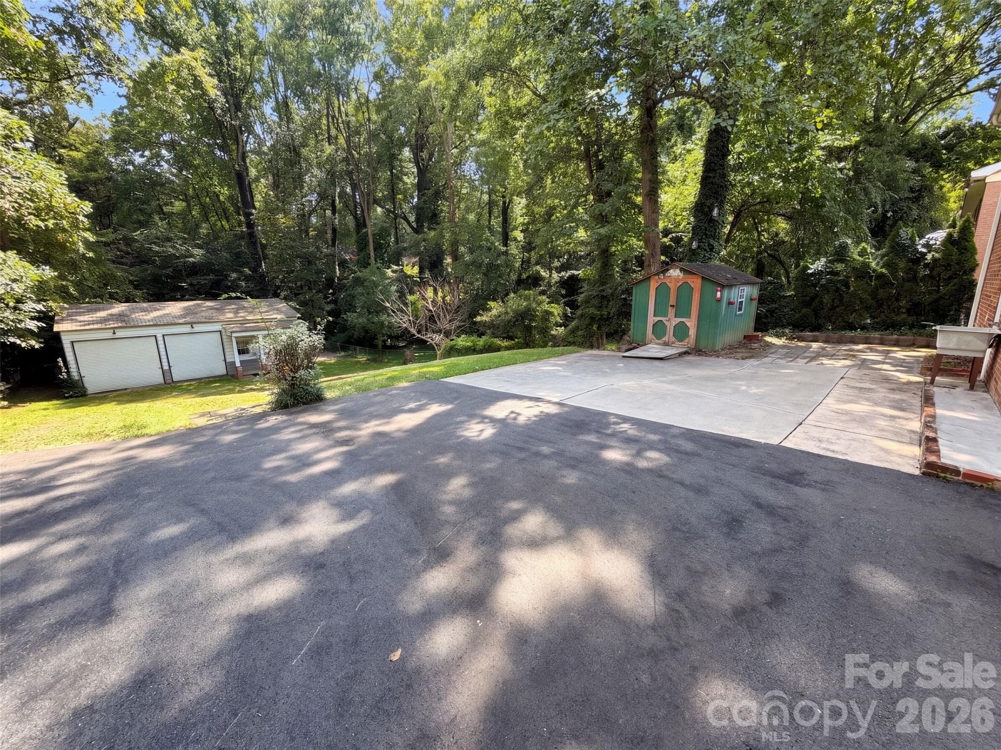 Single Family Residence at 1527 Burnley Road, Charlotte, photo 25 of 28