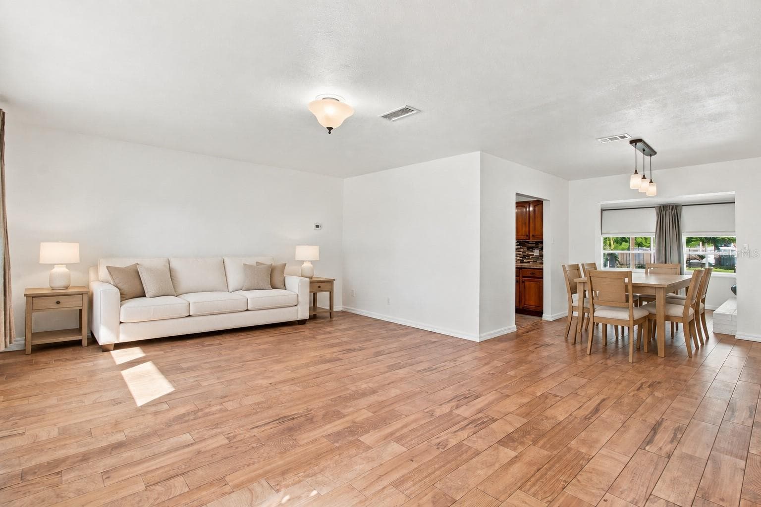 Single Family Residence at 1126 CARMELLA CIR, SARASOTA, photo 5 of 35