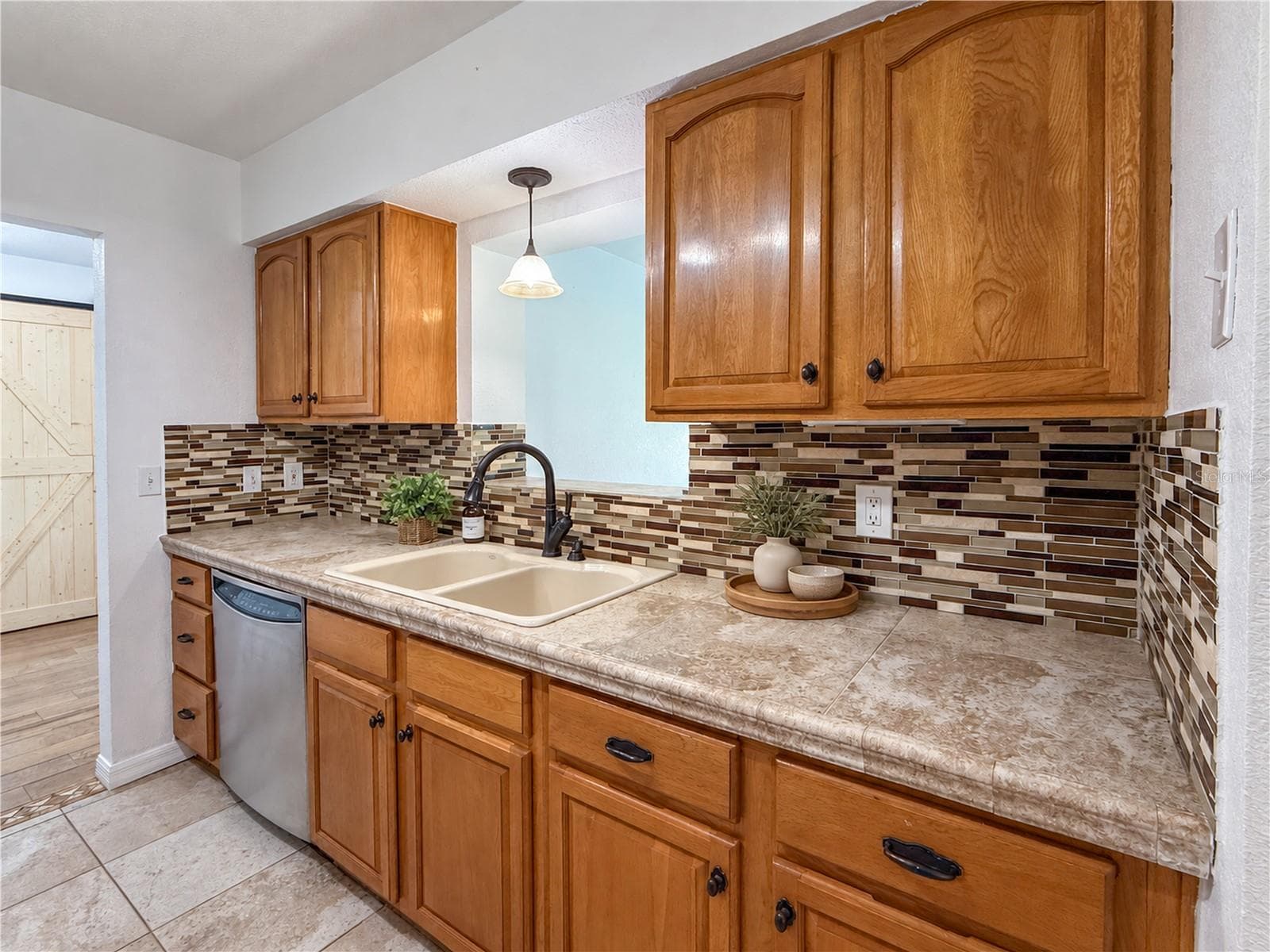 Single Family Residence at 1126 CARMELLA CIR, SARASOTA, photo 7 of 35