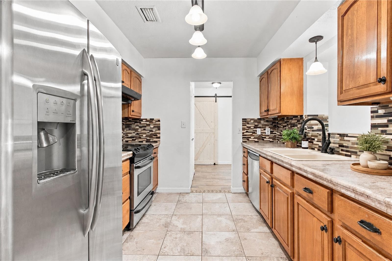 Single Family Residence at 1126 CARMELLA CIR, SARASOTA, photo 8 of 35